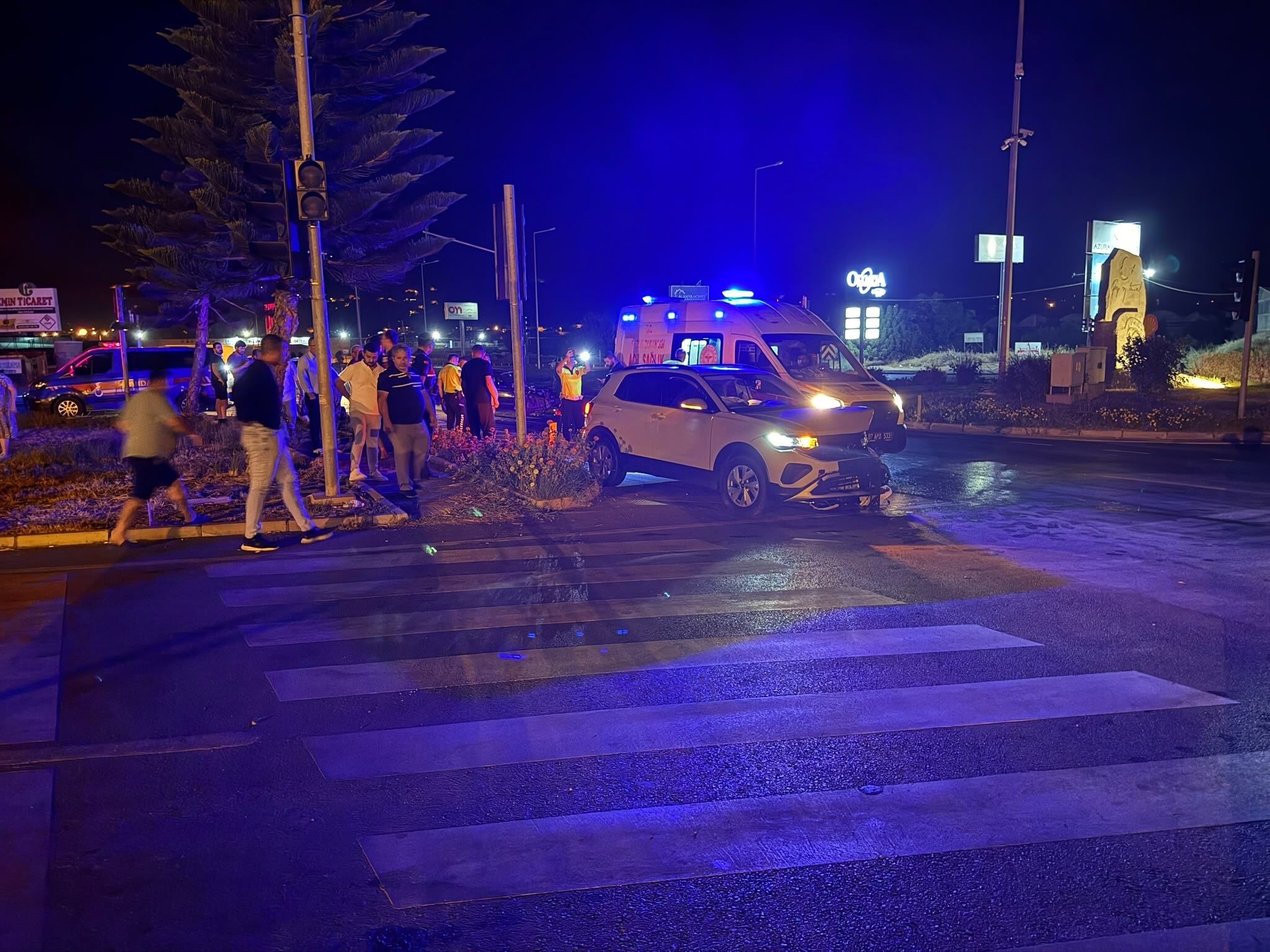 Antalya Gazipaşa’da İki Otomobil Çarpıştı! Sürücü 1,93 Promil Alkollü Çıktı (3)