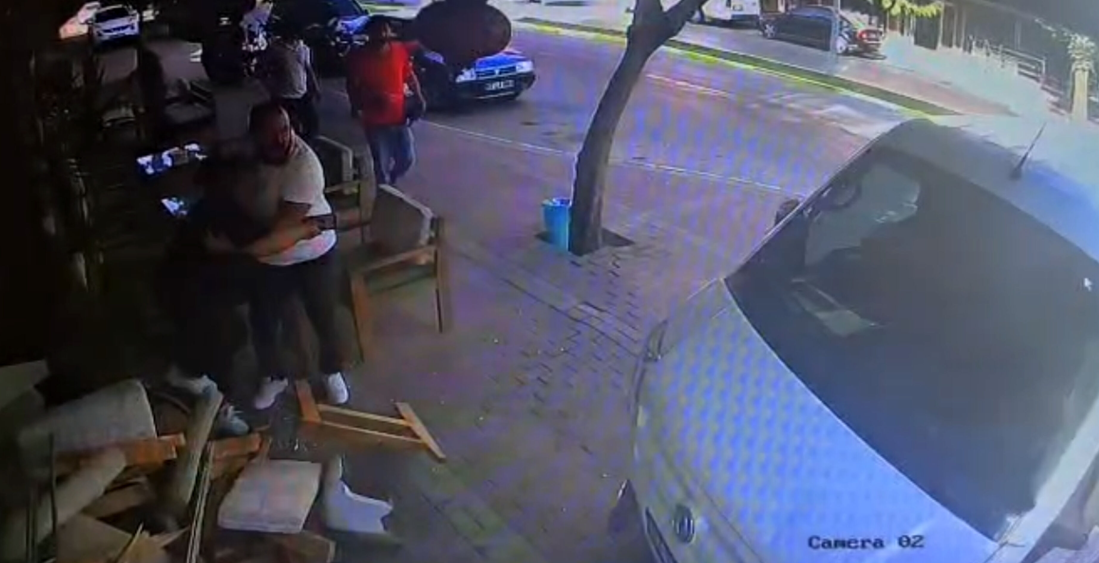 Antalya Manavgat’ta Kontrolden Çıkan Araç Kafenin Önüne Daldı (4)