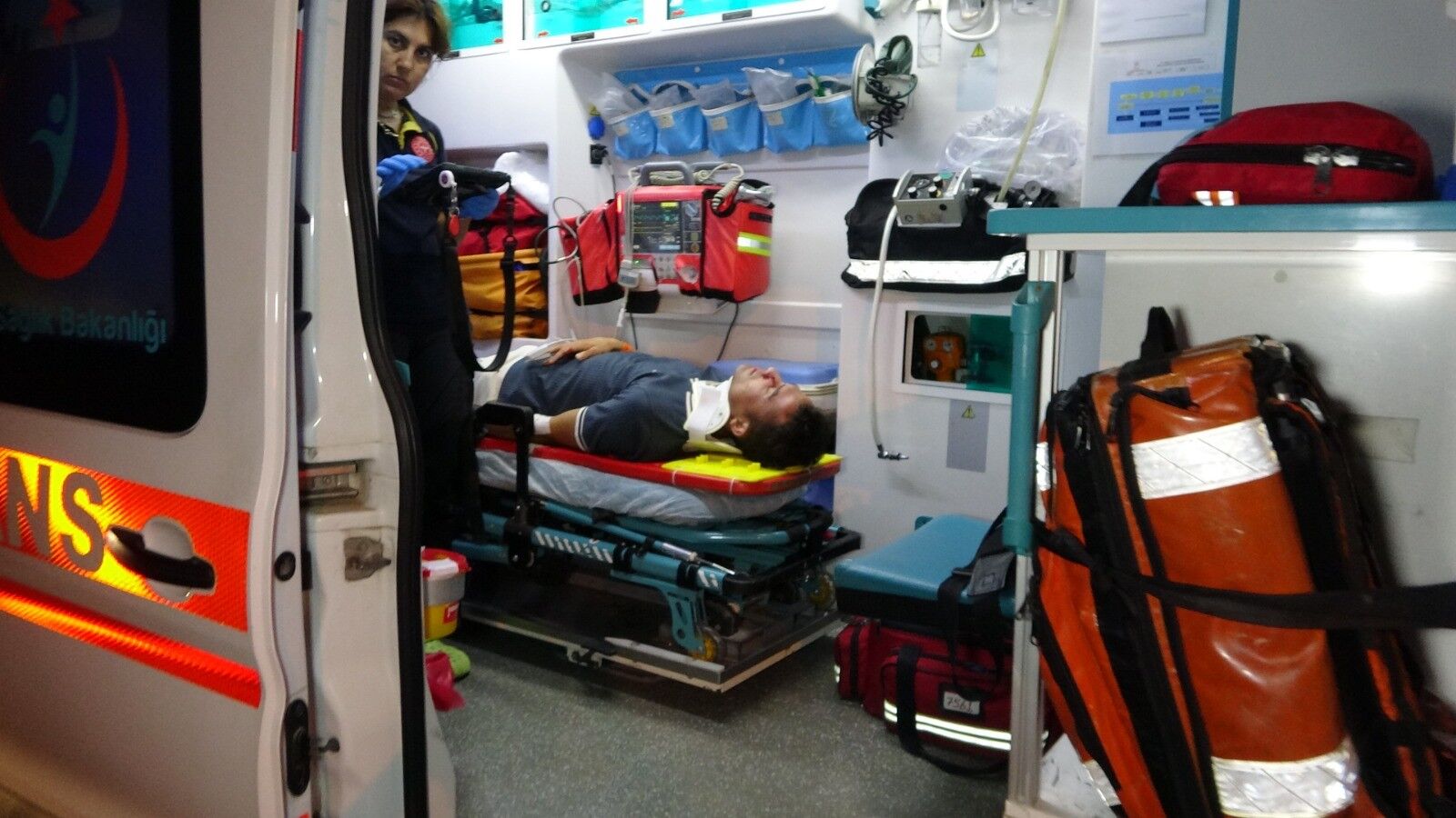 Antalya Manavgat’ta Otomobil Takla Attı! 2 Kişi Yaralandı (1)