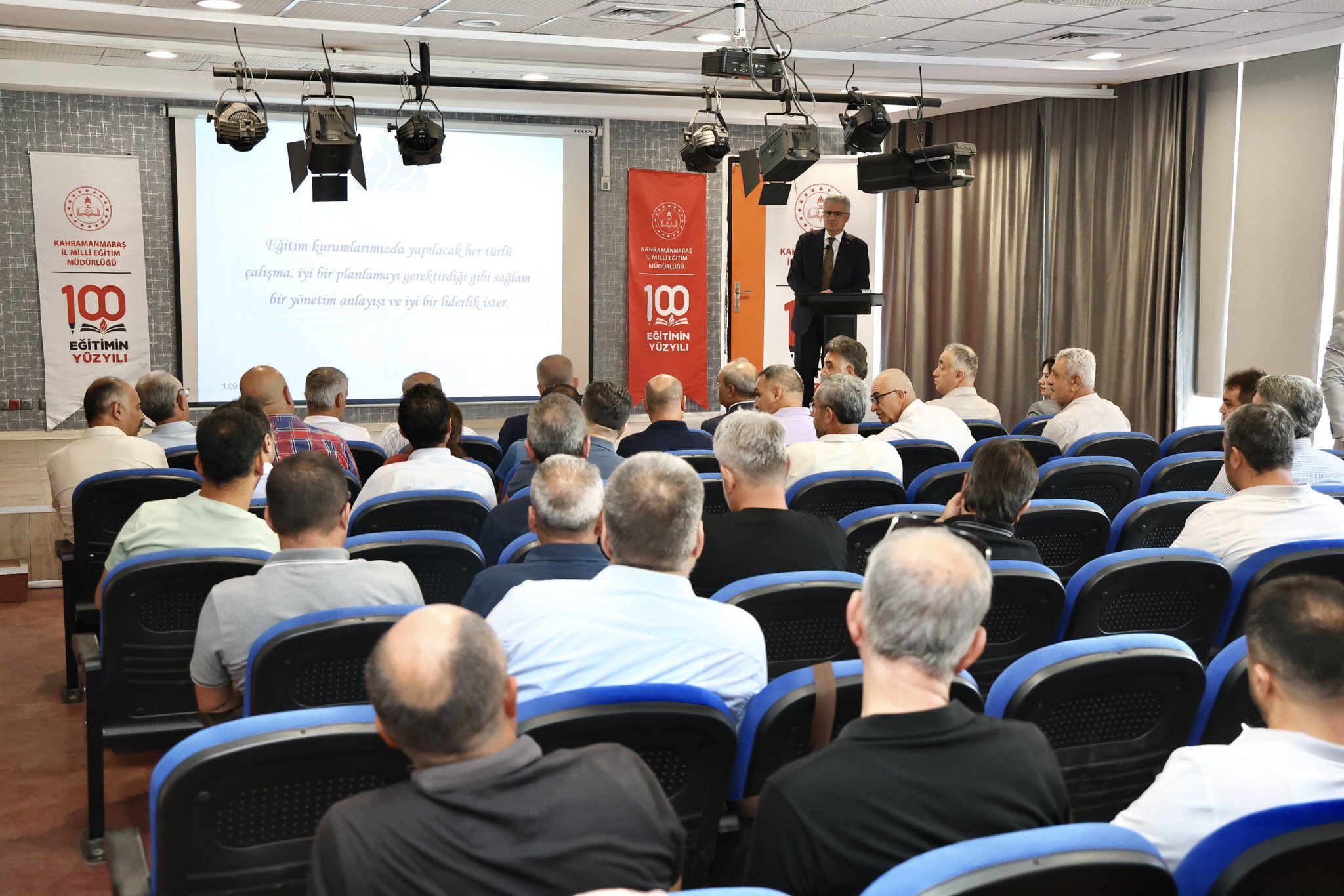 Kahramanmaraş'ta yönetici yetiştirme semineri başladı