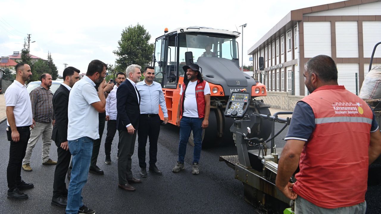 Başkan Fırat Görgel Afşin'deki asfalt çalışmalarını yerinde inceledi