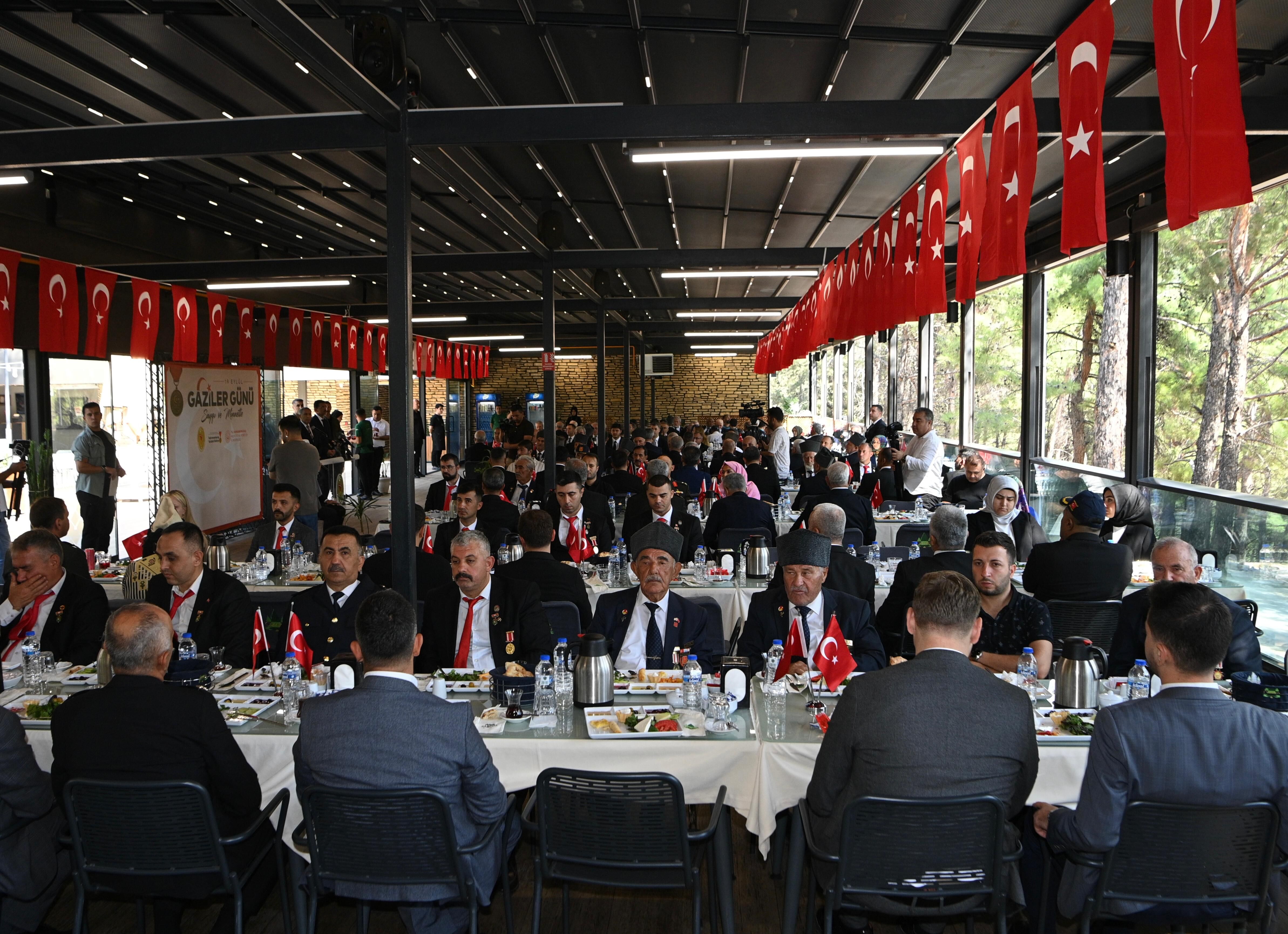 Başkan Görgel “Gazilerimiz Milletimizin Sarsılmaz Iradesidir” (7)