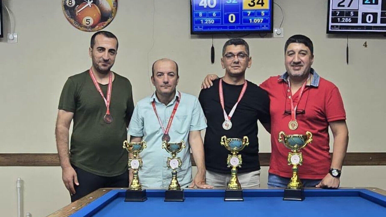 Bilardo şampiyonasında Kahramanmaraşlı sporcular kürsüye çıktı