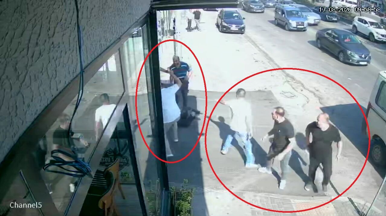 Bursa'da eşiyle yürürken saldırıya uğradı! Yerdeyken sopalarla dövdüler
