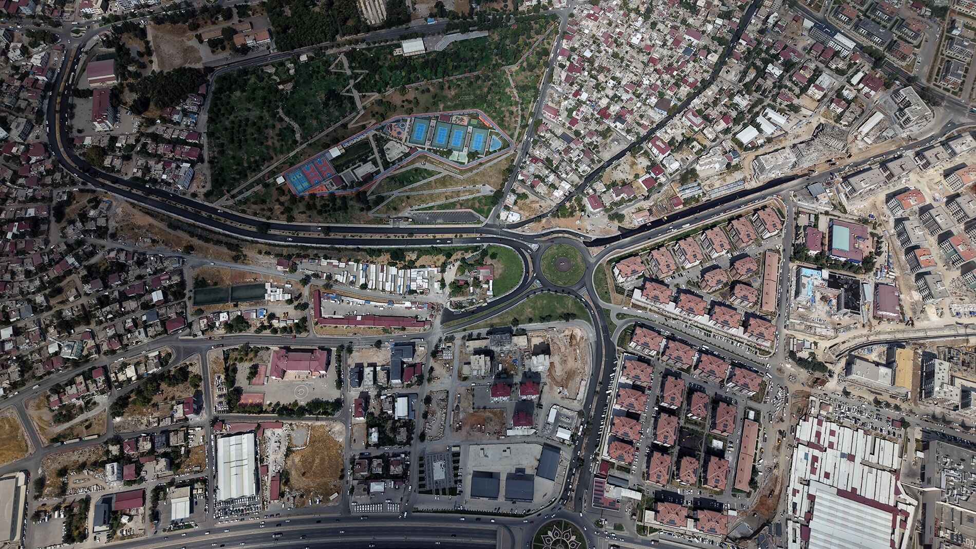 Büyükşehir, Ali Sezal Bulvarı’nı 94 Milyon Tl’lik Yatırımla Yeniledi (1)