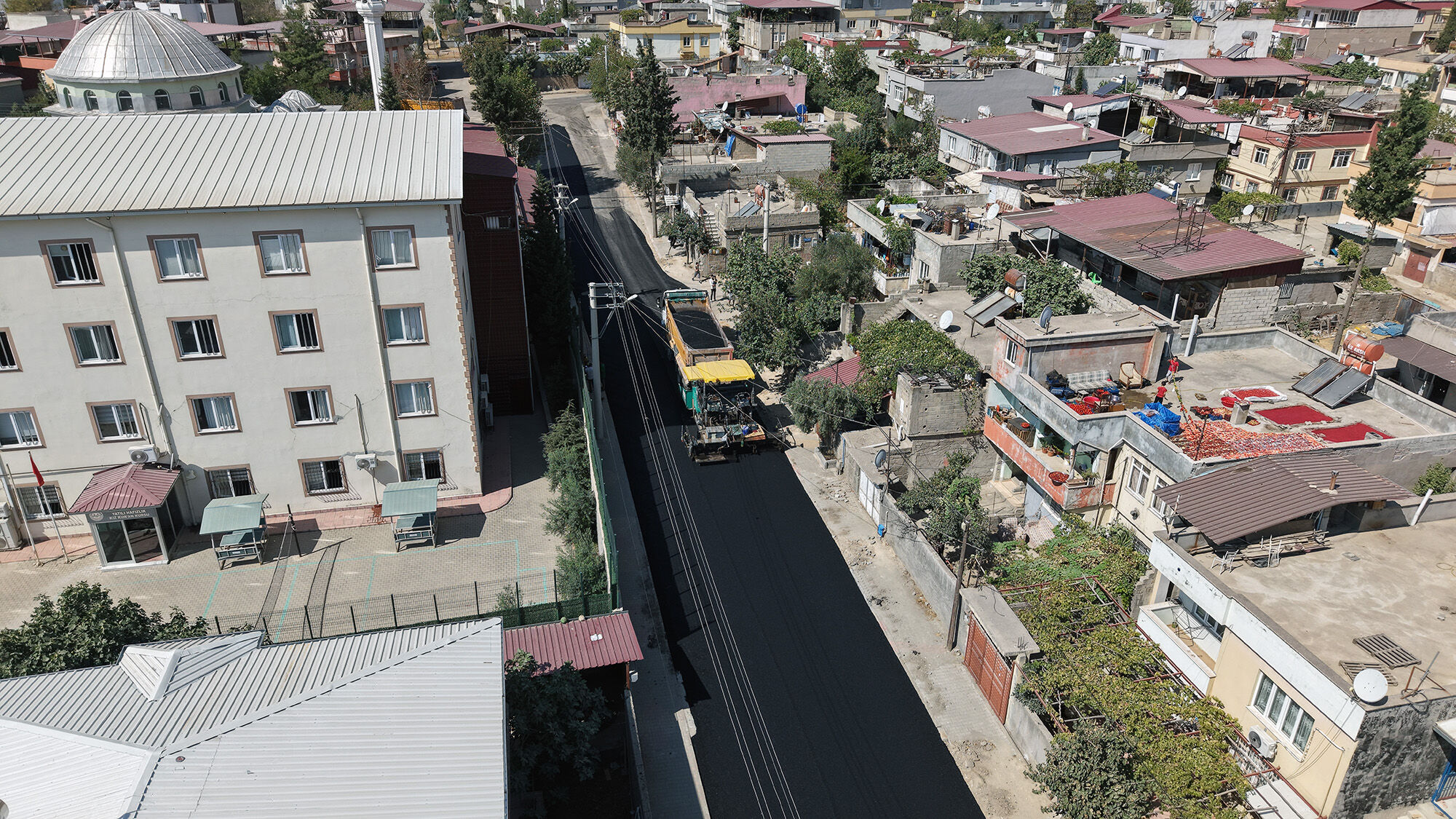 Büyükşehir, Şeyh Şamil’i Sokak Sokak, Cadde Cadde Sıcak Asfaltla Buluşturuyor