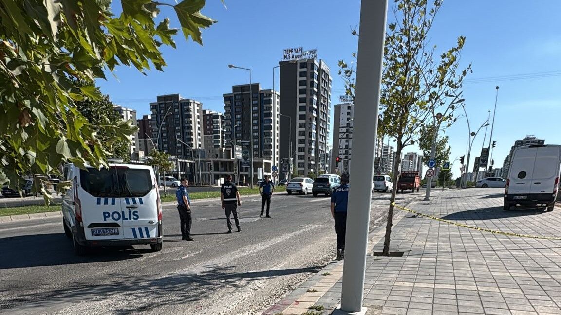 Diyarbakır’da Cipe Silahlı Saldırı; 2 Yaralı