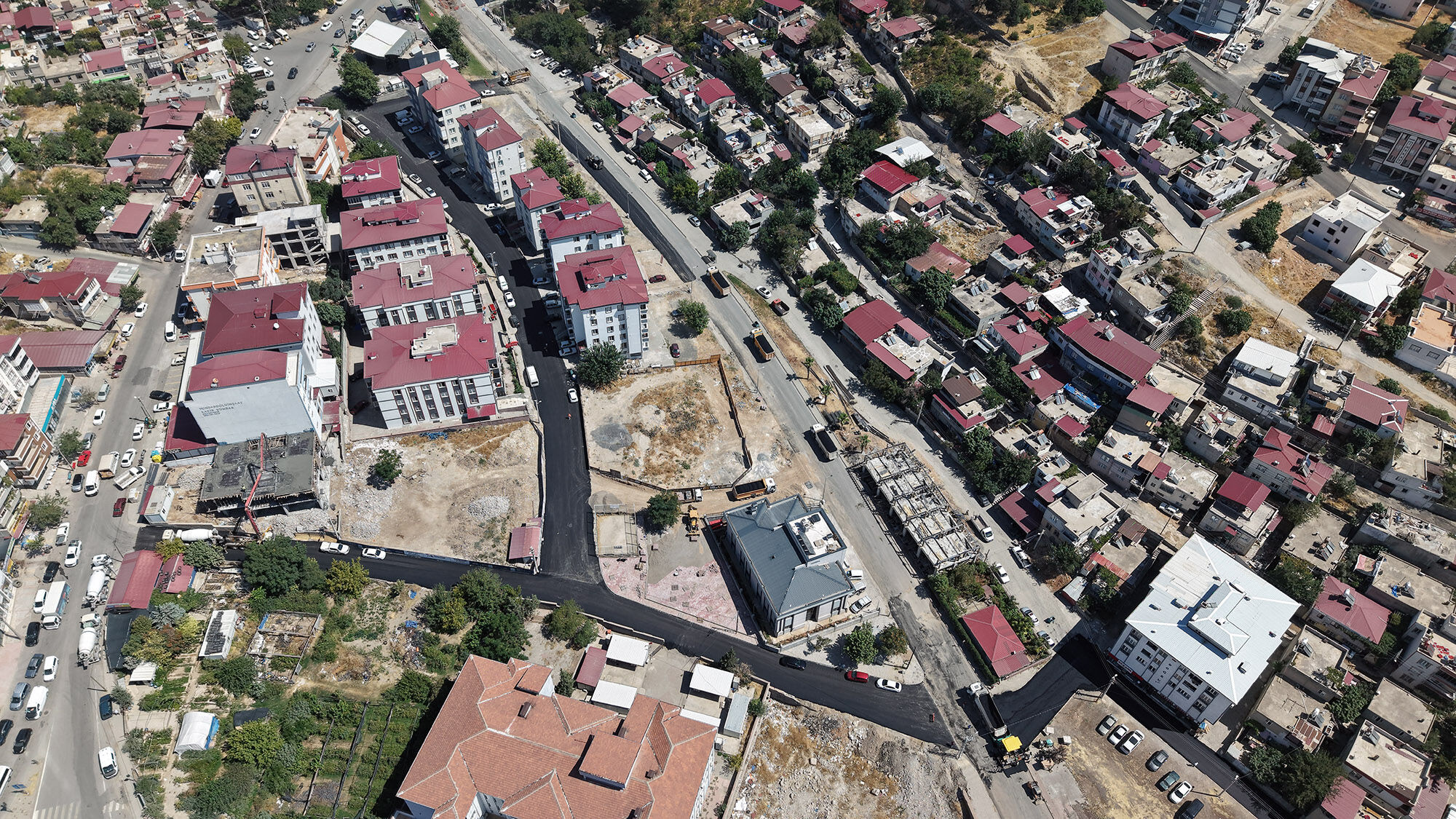 Dulkadiroğlu Ballıca’da Asfalt Seferberliği! Sokaklar Tek Tek Yenileniyor (5)