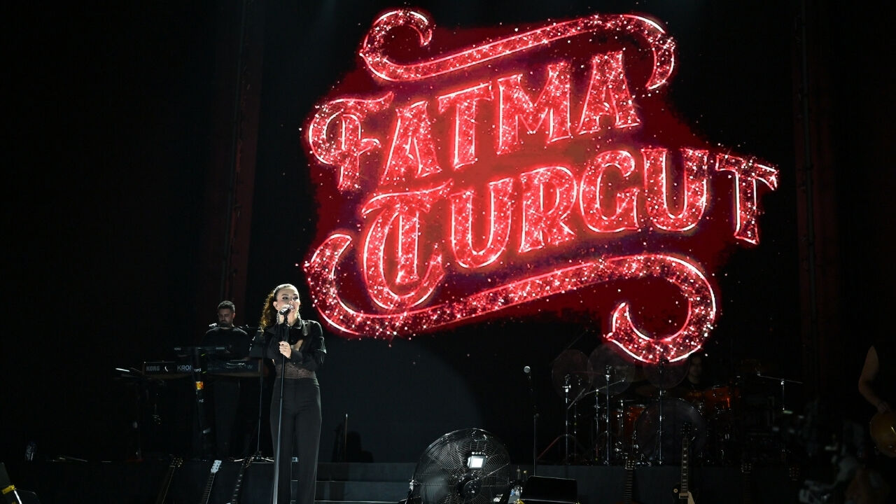 Fatma Turgut Kahramanmaraş’ta Binlerce Müzikseverle Buluştu (3)