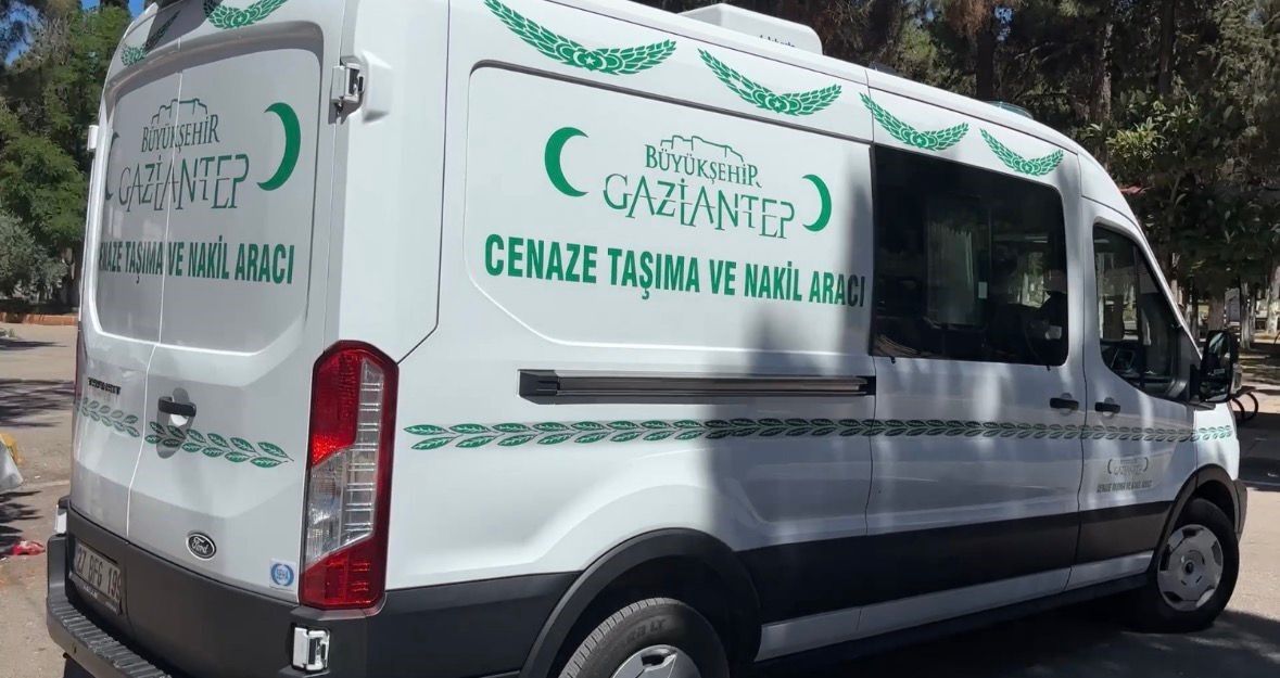 Gaziantep'te Parkta Silahlı Kavga 17 Yaşındaki Genç Hayatını Kaybetti (2)
