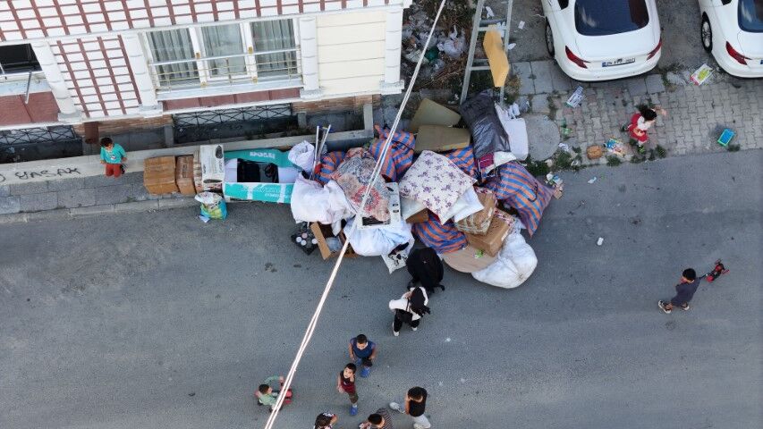Hasta Annesine Refakat Etti Diye Eşi Tarafından Sokağa Atıldı-1
