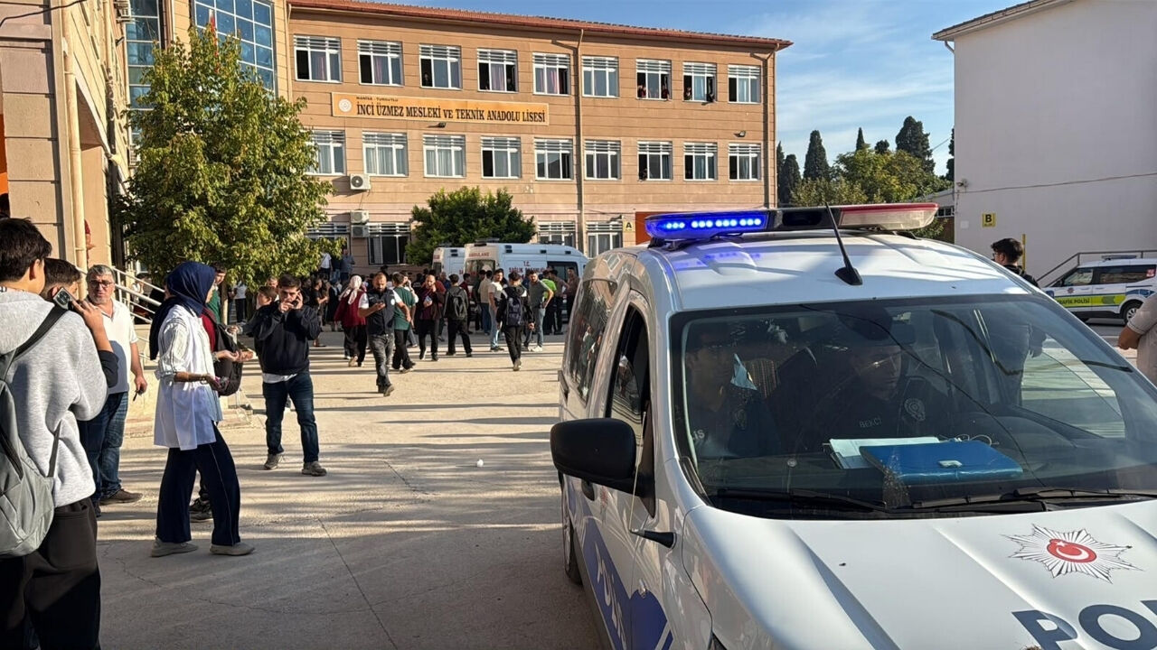 Hatice Ecrin Barman kimdir? Manisa’daki okul saldırısında yaralanan öğrencinin durumu nasıl?