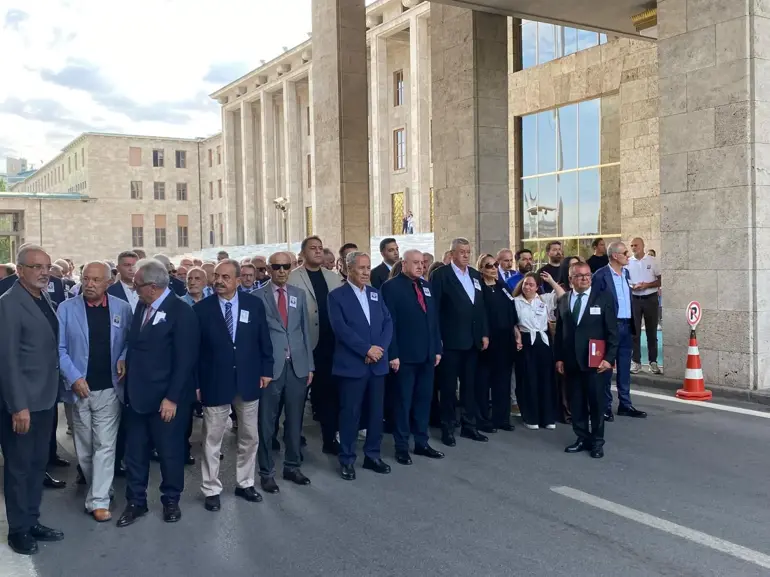 Hayatını Kaybeden Eski Milletvekili Sakıcı Için Tbmm'de Tören