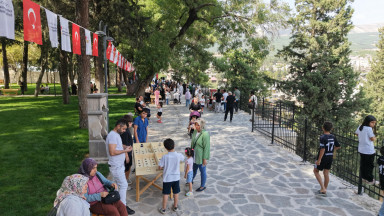 Kahramanmaraş Kalesi çocukların neşesiyle şenlendi2
