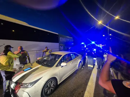 İstanbul İzmir Otoyolu'nda Zincirleme Kaza; 11 Yaralı