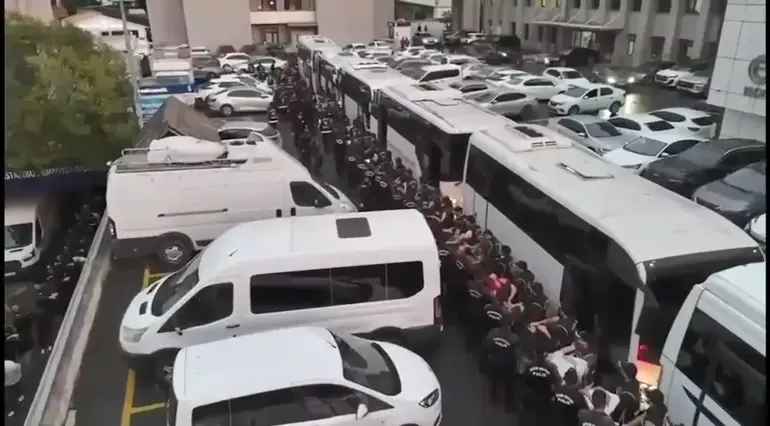 İstanbul Merkezli 20 Ilde Organize Suç Örgütüne Operasyon; 178 Gözaltı