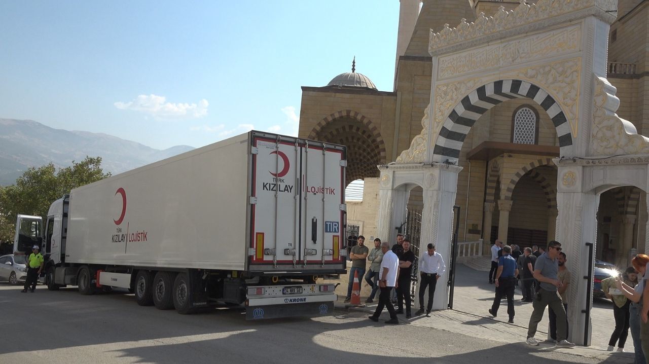 Kâbe Örtüleri Ve Mukaddes Emanetler Kahramanmaraş'ta! (4)