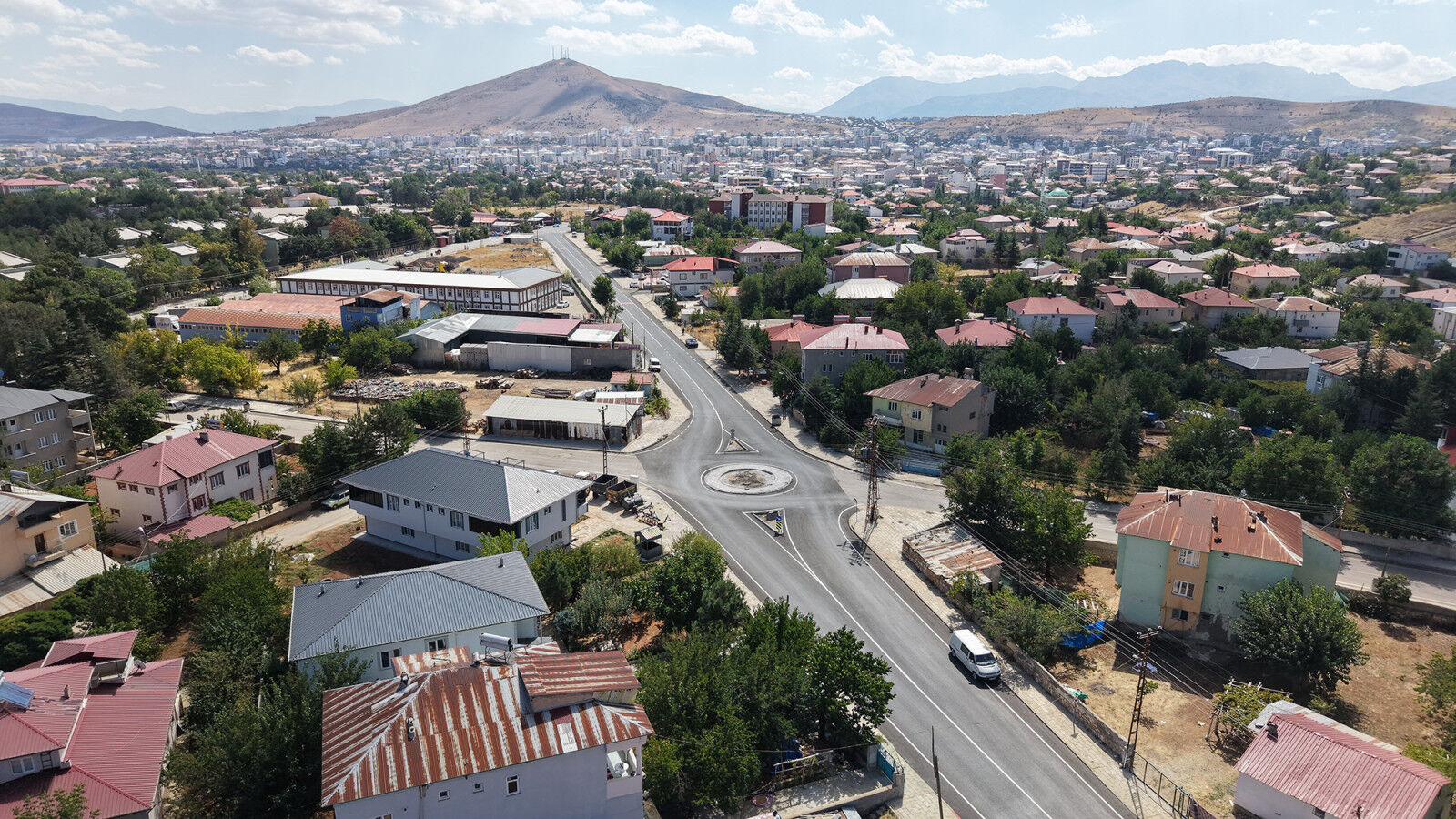 Kahramanmaraş Afşin’de 15 Milyonluk Yol Yatırımı Tamamlandı (6)