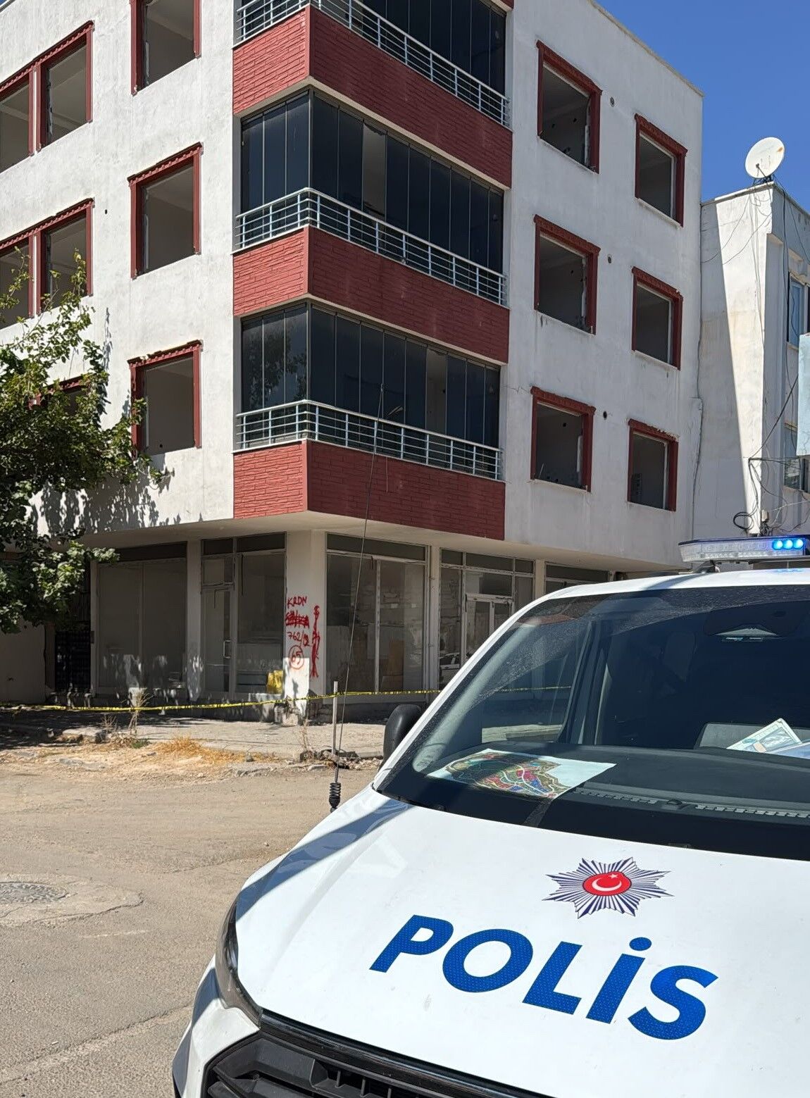 Kahramanmaraş Depreminde Hasar Almıştı! Çatırdama Sesleri Geldi (3)