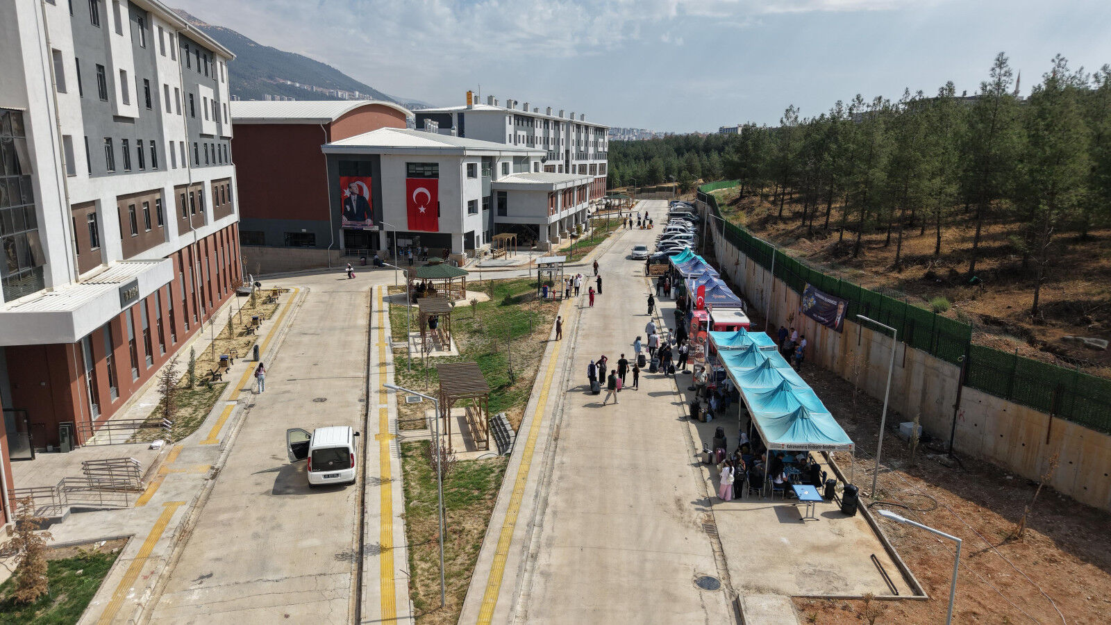 Kahramanmaraş’a Gelen Üniversitelilere Ücretsiz Ulaşım Ve Kahramankart Desteği (1)