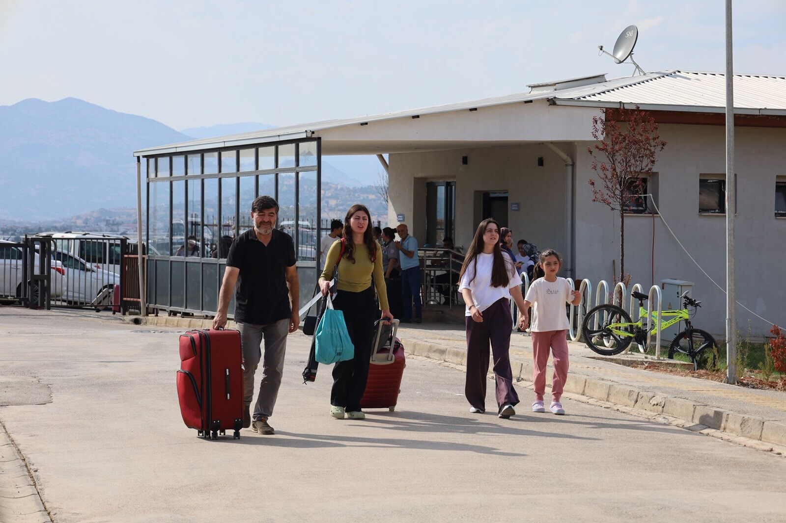 Kahramanmaraş’a Üniversite İçin Gelen Öğrenciler Yurtlarına Yerleşiyor (4)