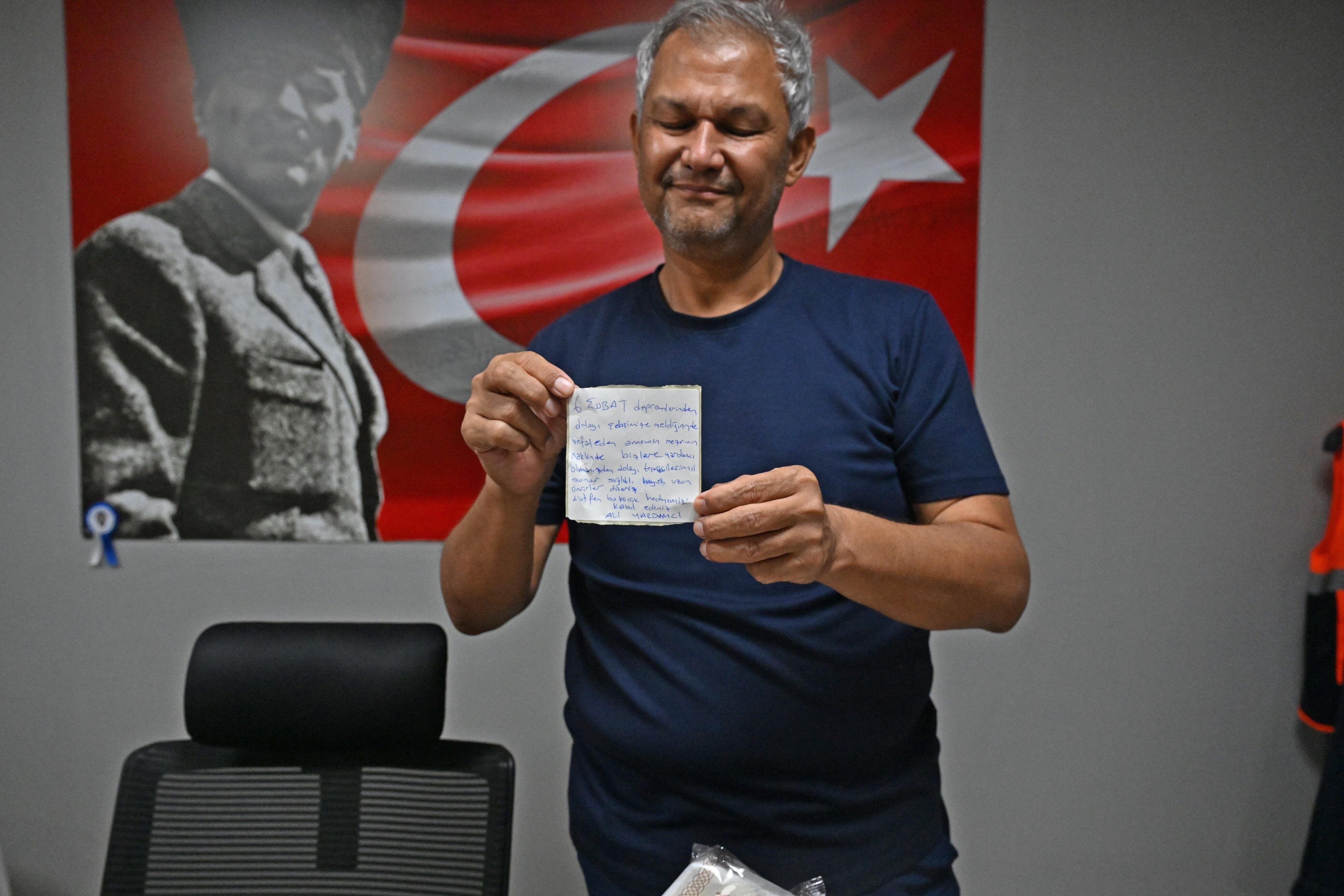 Kahramanmaraşlı Depremzede 3,5 Yıl Sonra Maraş Dondurmasıyla Teşekkür Etti (2)