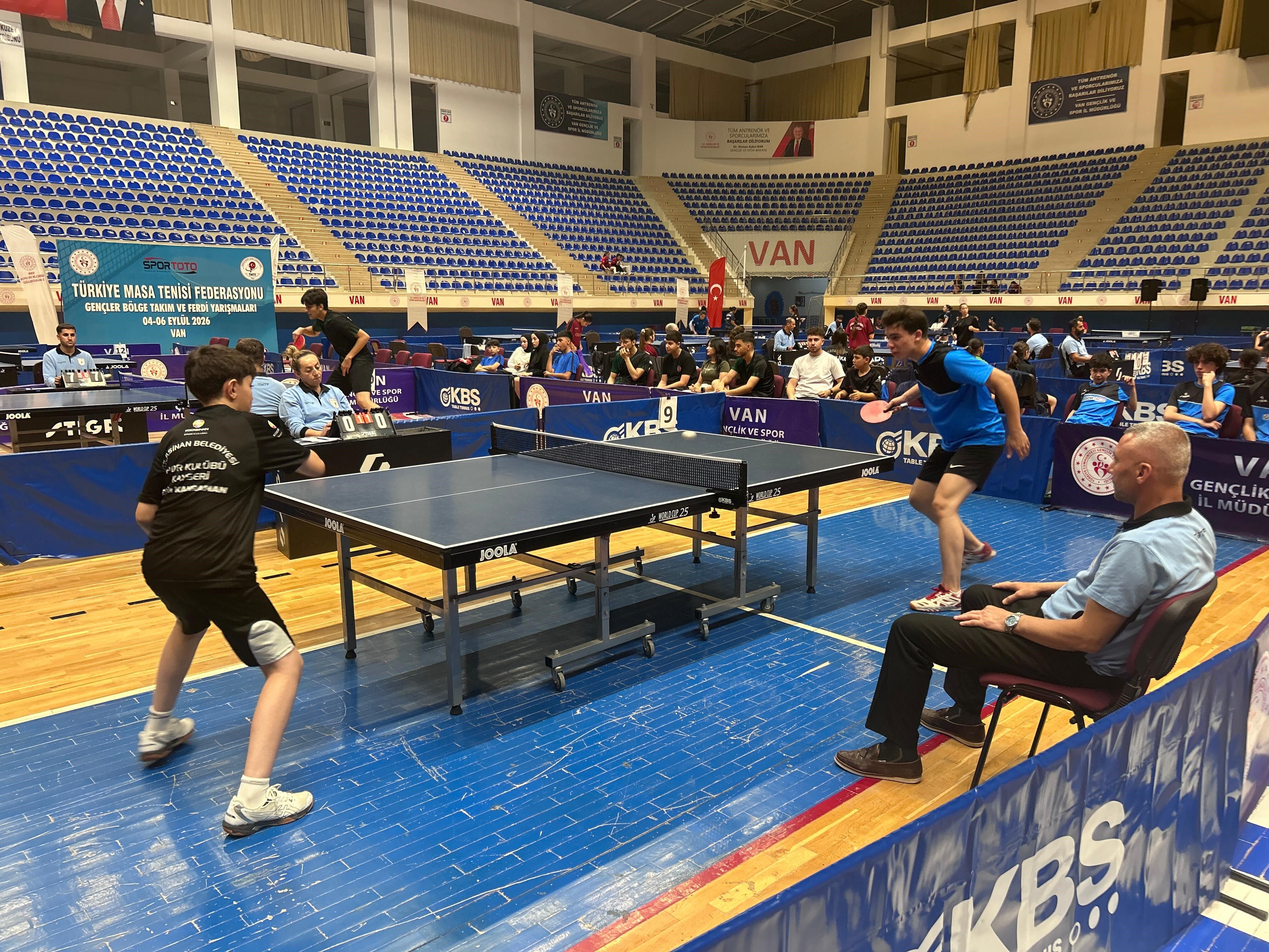 Kahramanmaraşlı Genç Sporcular Van’da Ter Döküyor! (4)
