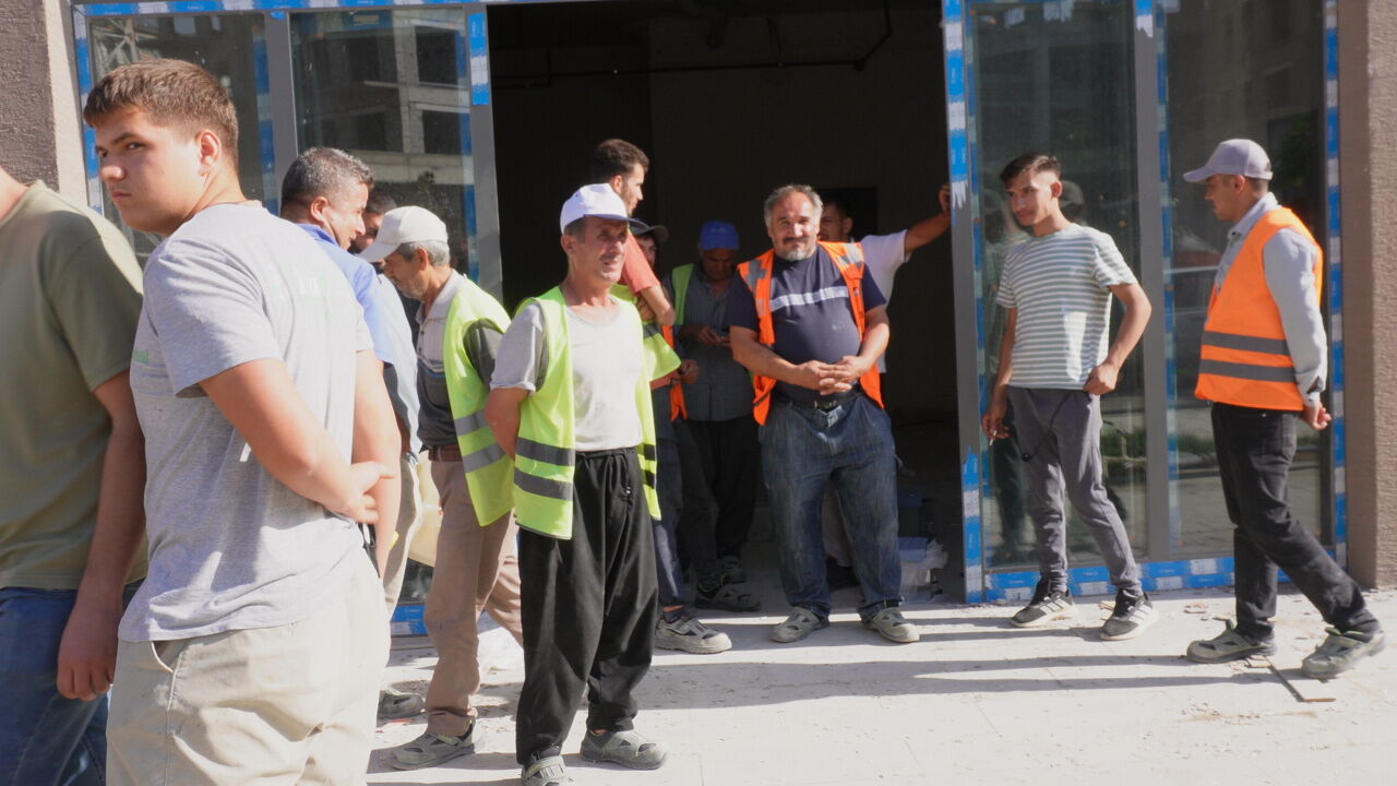 Kahramanmaraş’ta 2 Bin Inşaat Işçisi Maaşlarını Alamadıklarını Iddia Etti (3)