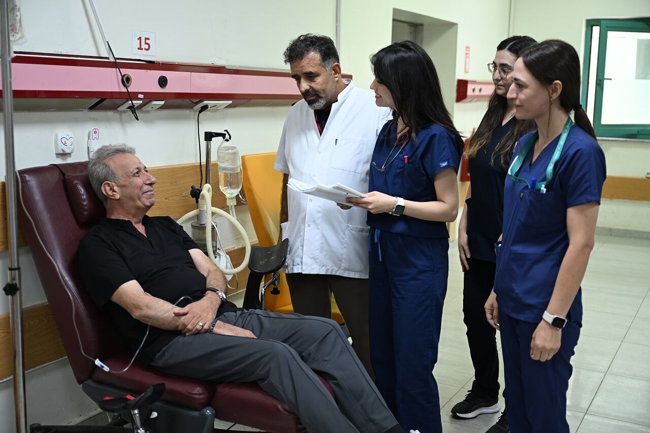 Kahramanmaraş'ta 25 Yıl Önce Doğduğu Hastaneye Doktor Olarak Geri Döndü (4)