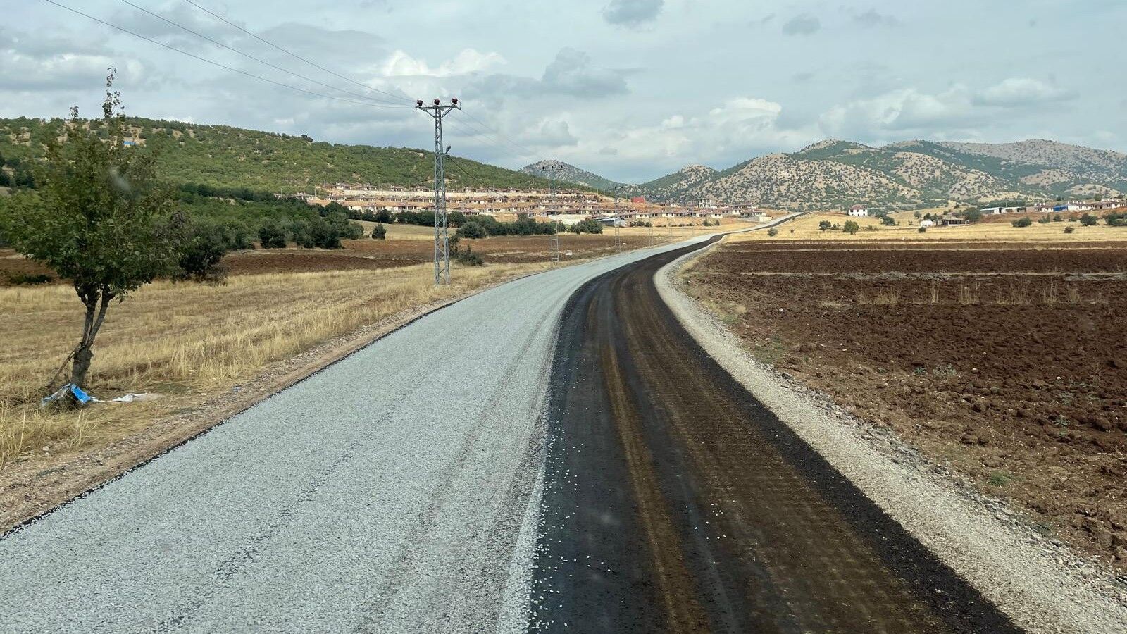 Kahramanmaraş’ta 4,5 Kilometrelik Grup Yolu Yenileniyor (2)