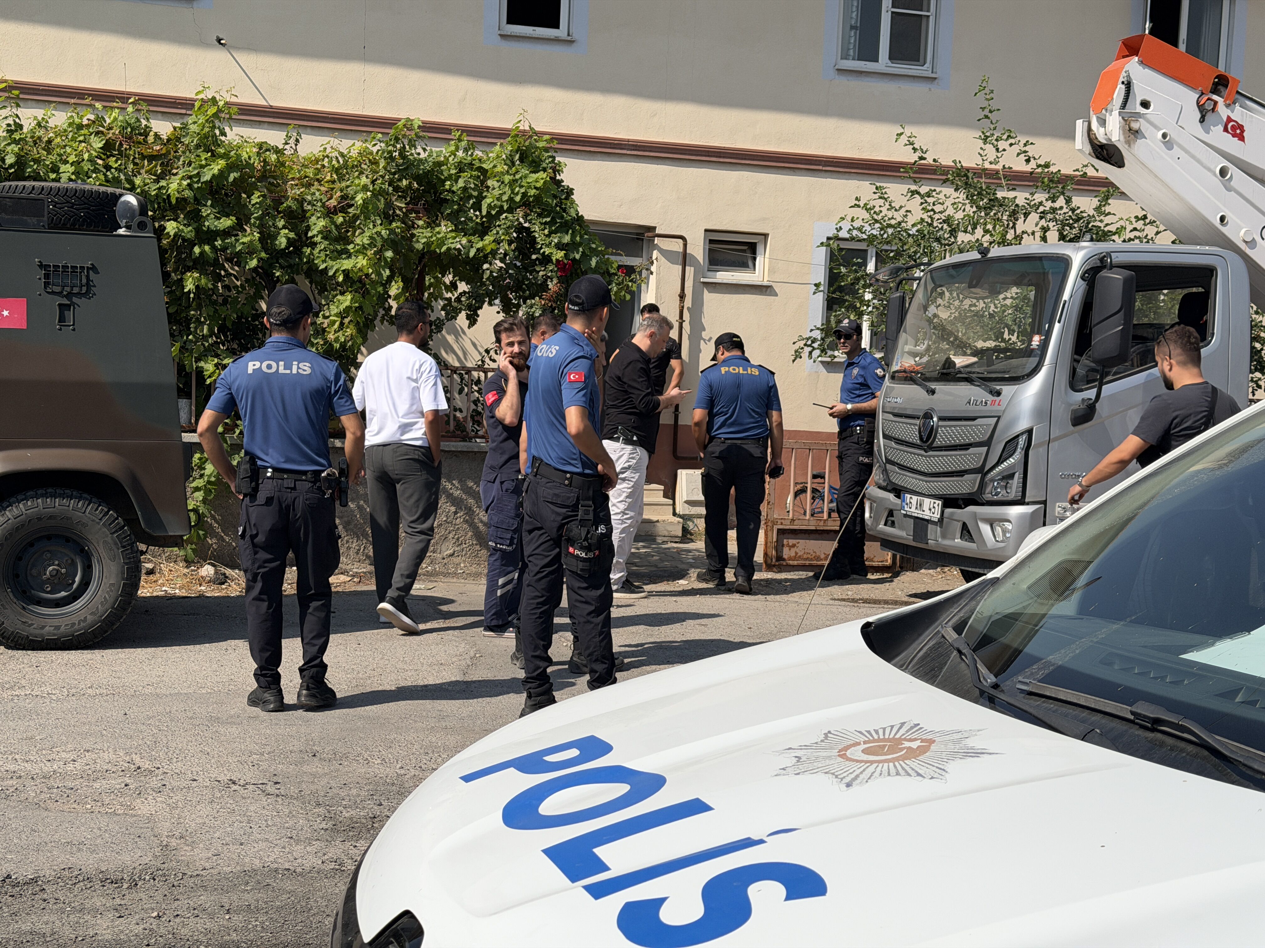 Kahramanmaraş’ta Ailesini Evde Rehin Aldı! Özel Harekat Müdahale Etti