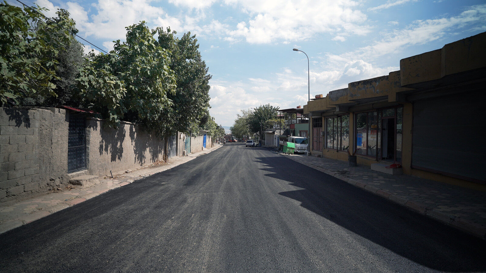 Kahramanmaraş’ta Altyapı Sonrası Bozulan Yol Sıcak Asfaltla Kaplanıyor (5)