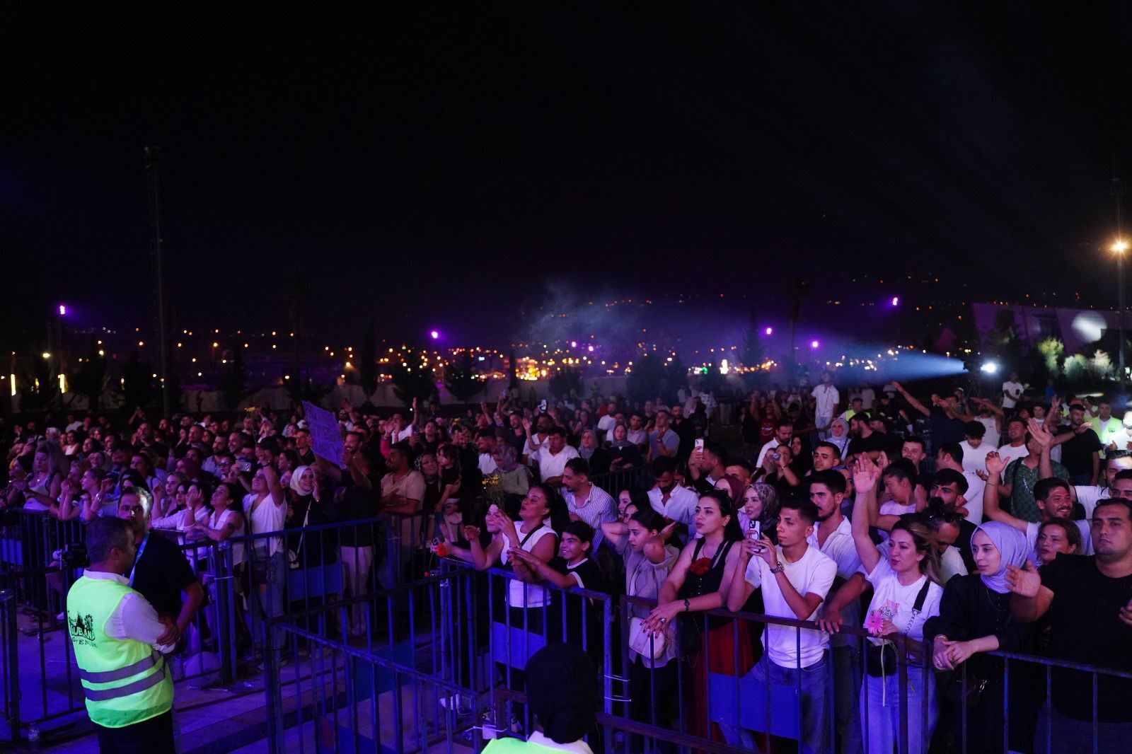 Kahramanmaraş’ta Blueland Gençlik Festivali’nde Pau’ya Bozkurt Hediye Edildi (3)