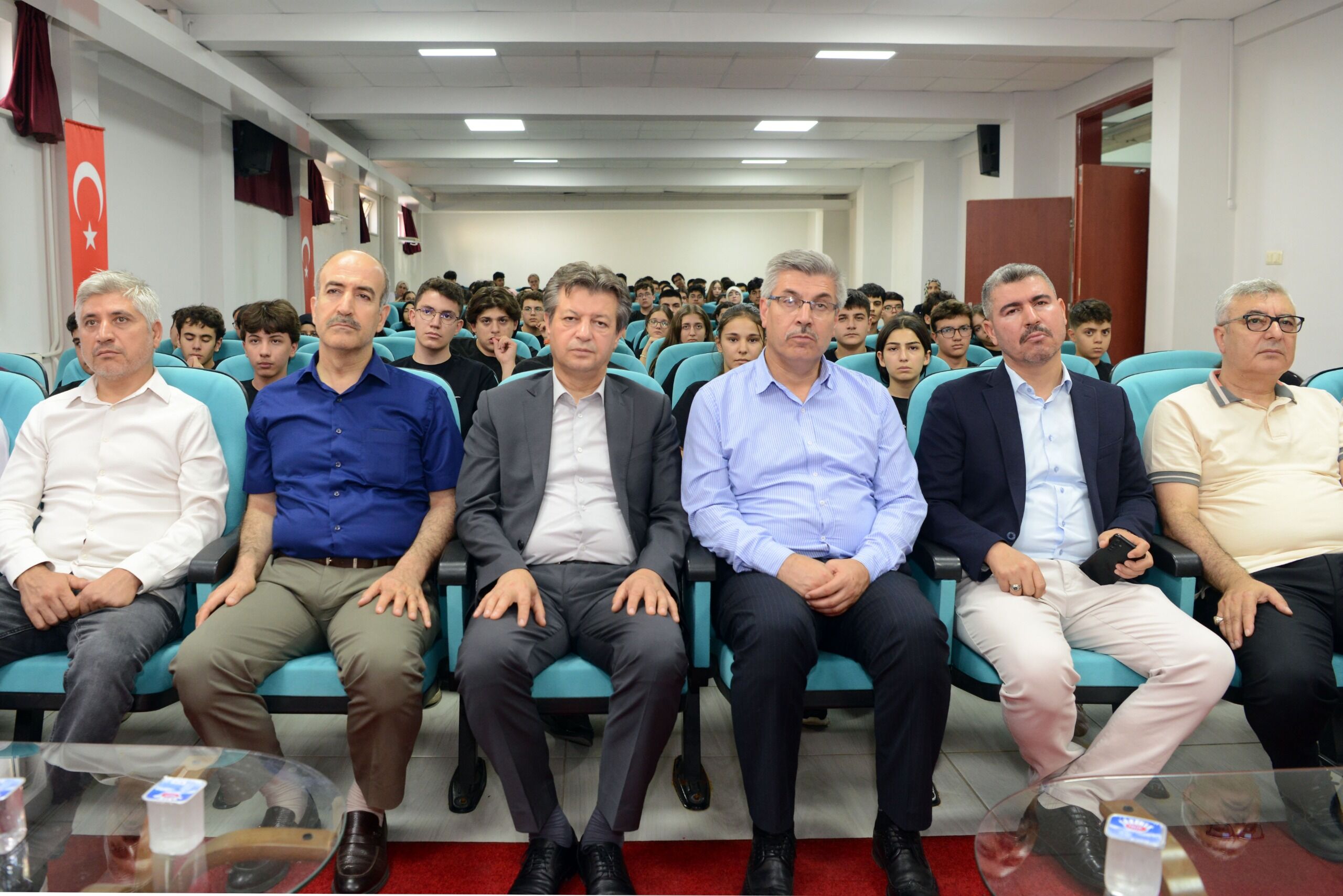 Kahramanmaraş’ta “Gazze’de Öğrenci Olmak” Söyleşisi Düzenlendi (4)