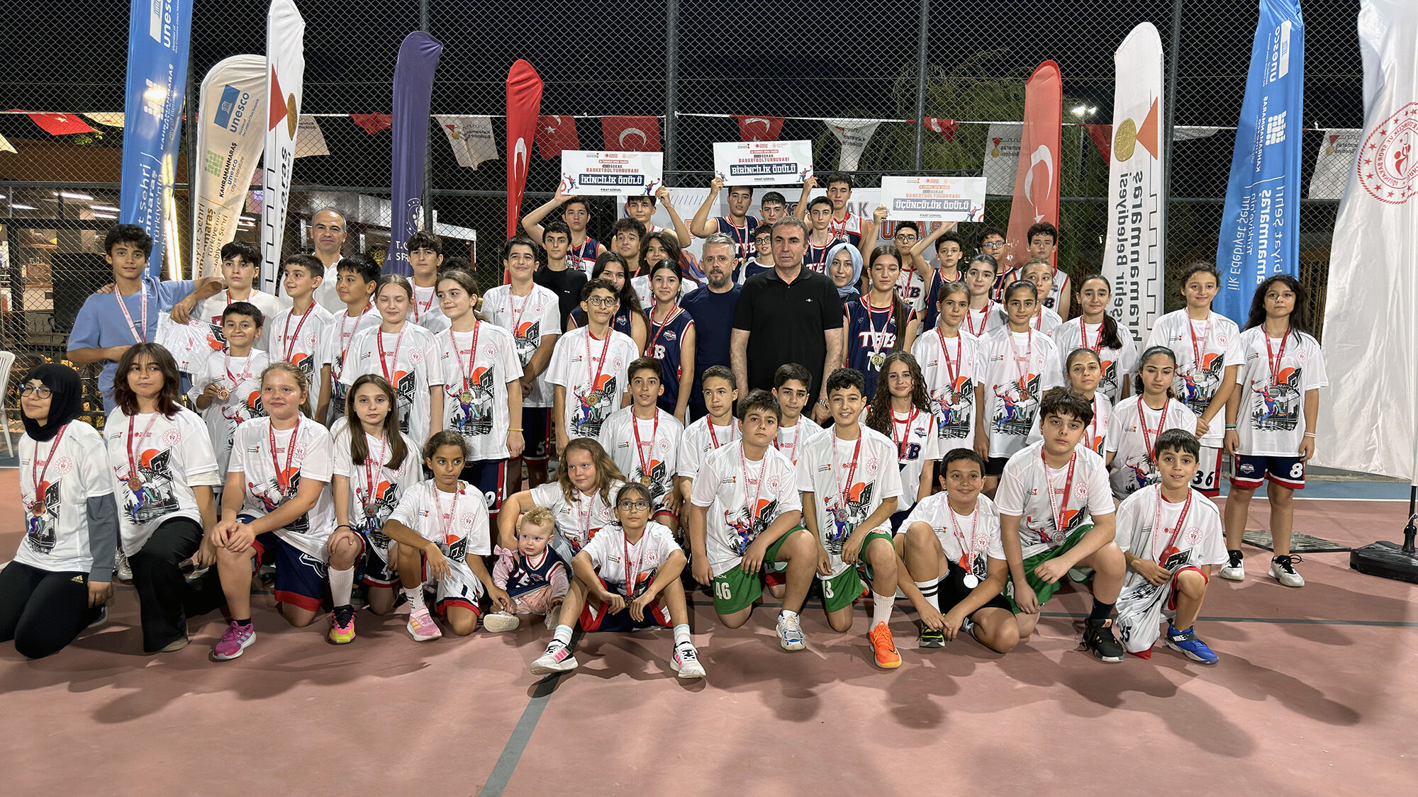 Kahramanmaraş’ta Genç Basketbolcular Kozlarını Paylaştı! (4)