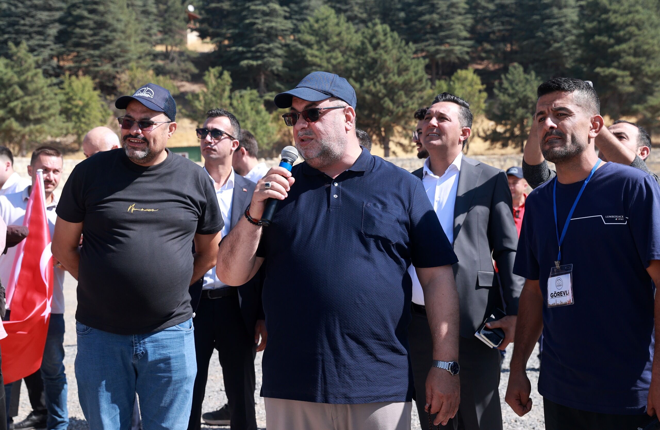 Kahramanmaraş’ta Gökyüzü Paraşütlerle Doldu! (1)