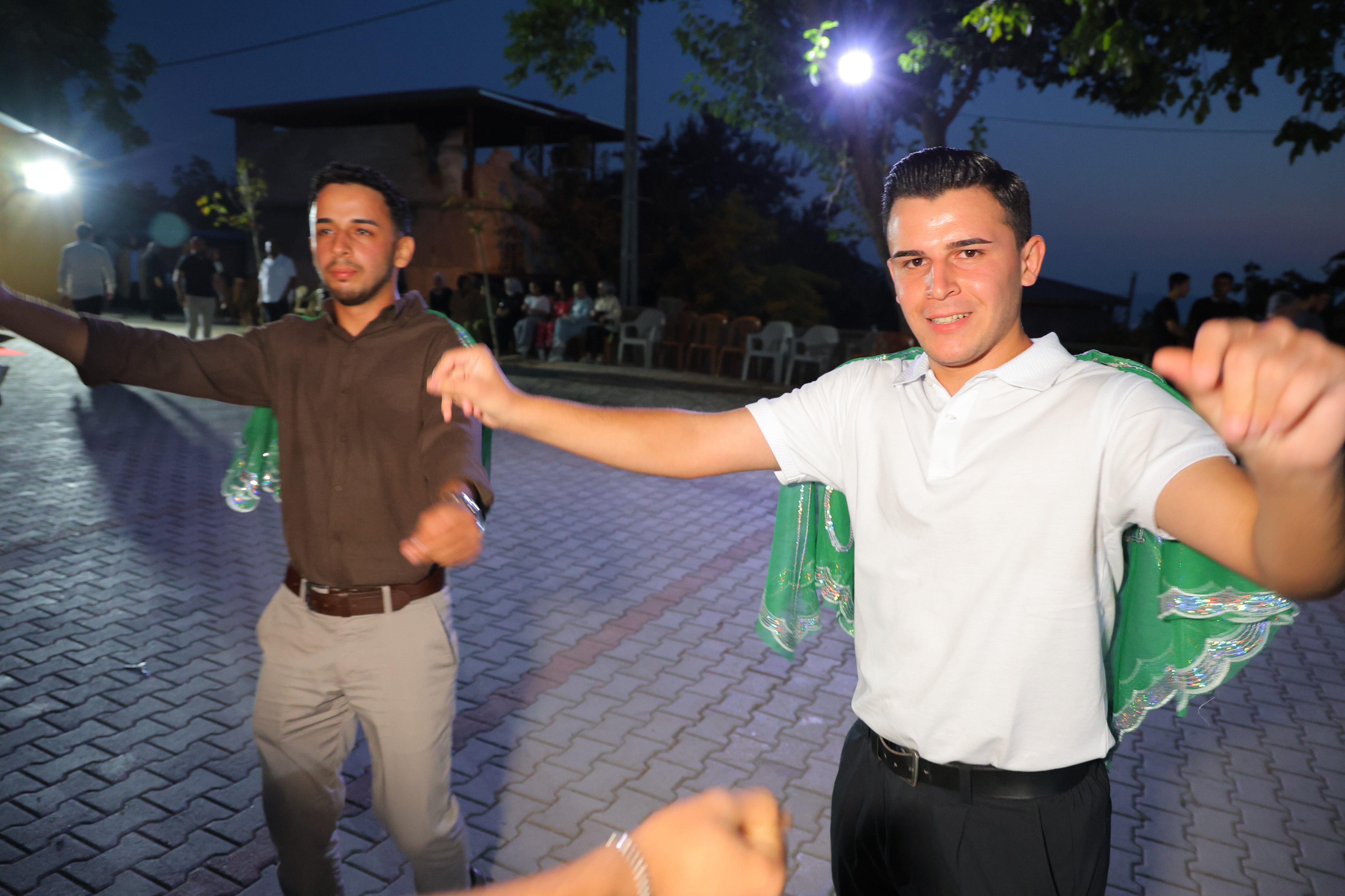 Kahramanmaraş’ta İkiz Kardeşler Aynı Yerde Askerlik Yapacak! (4)
