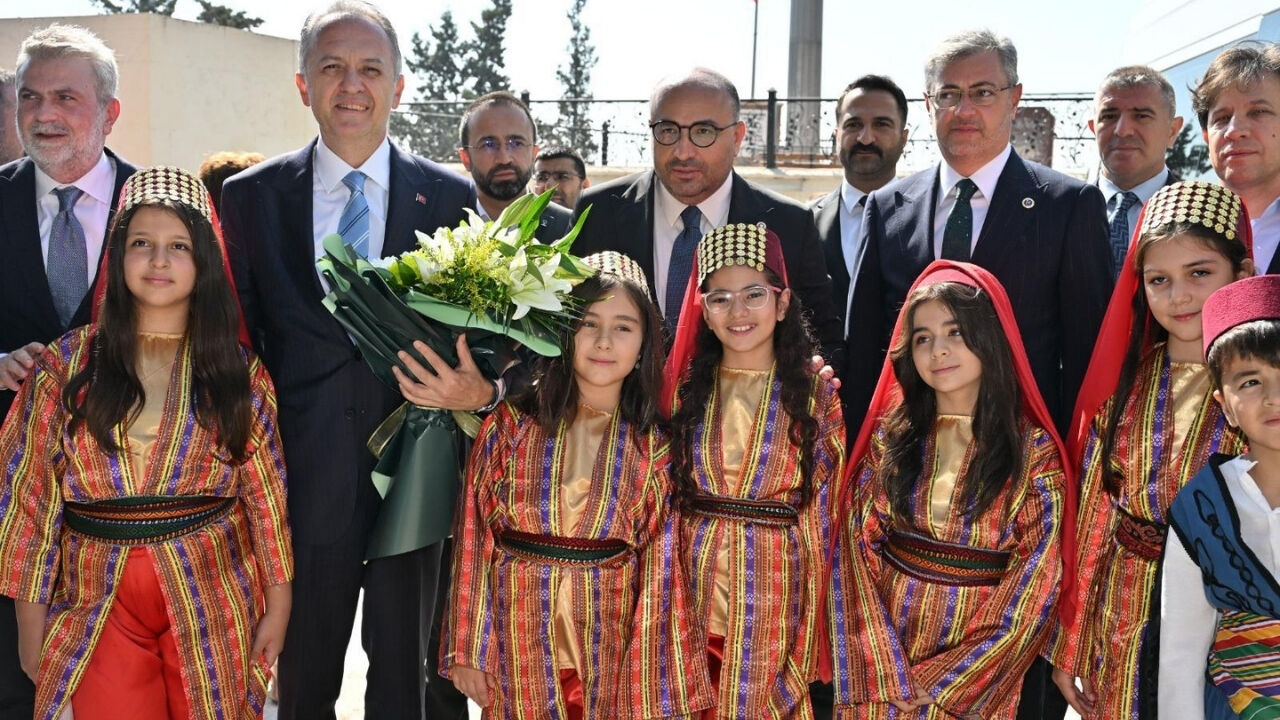 Kahramanmaraş’ta İlk Kültür Yolu Festivali Başladı! 9 Günde 208 Etkinlik (3)-1