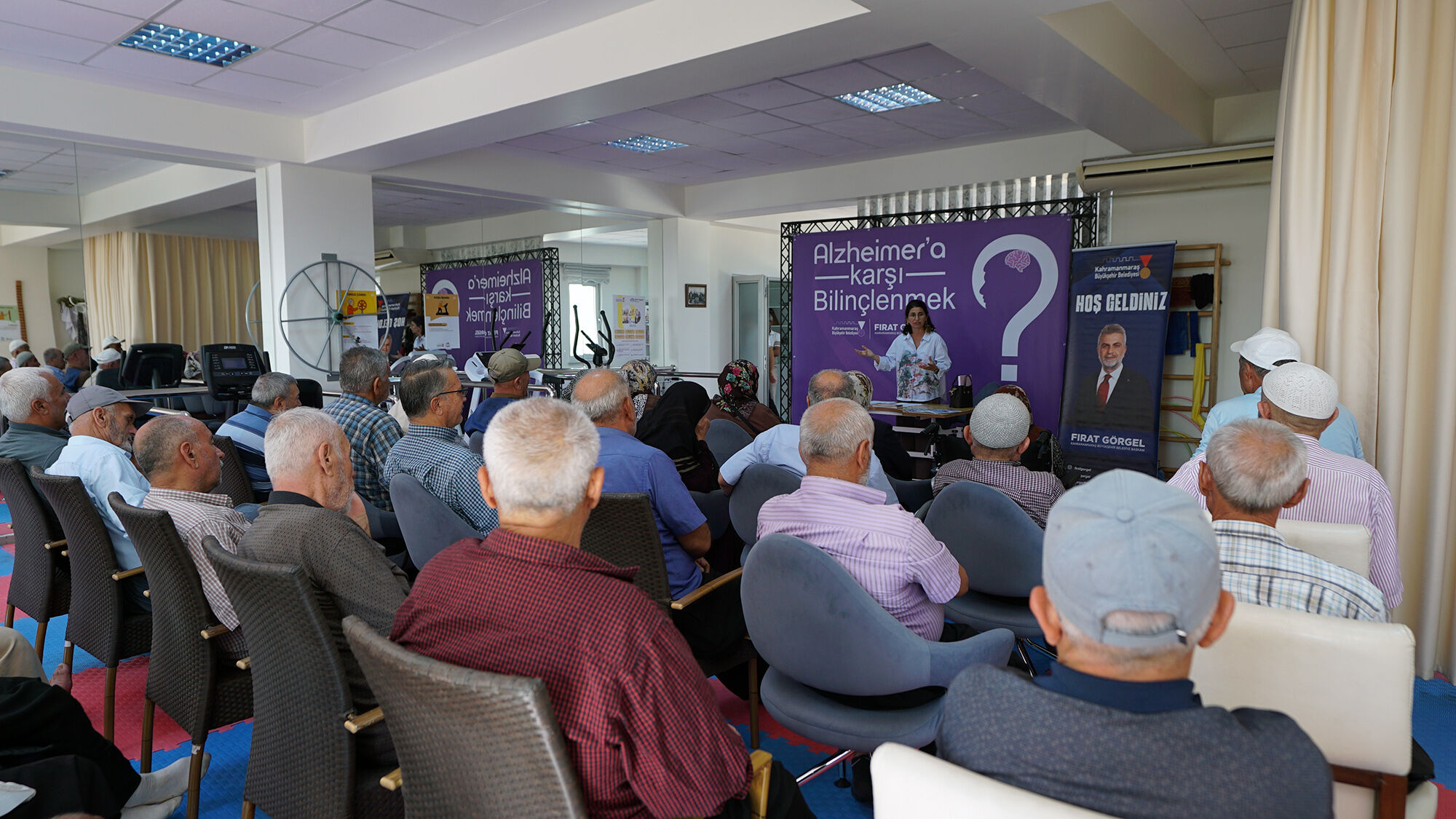 Kahramanmaraş’ta Yaşlı Vatandaşlar Alzheimer Konusunda Bilinçlendirildi (2)