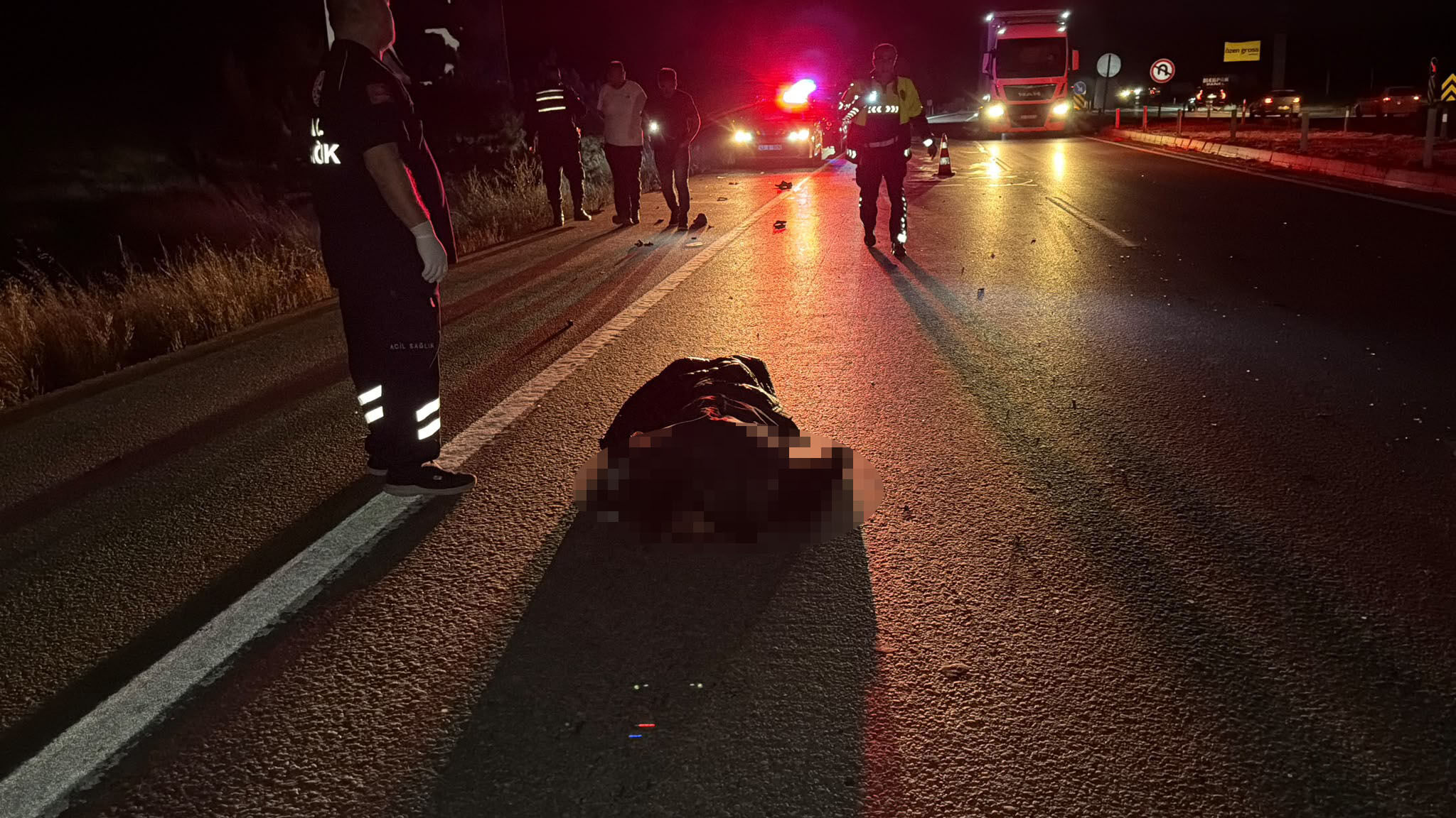 Kütahya’da Motosiklet İle Otomobil Çarpıştı (2)