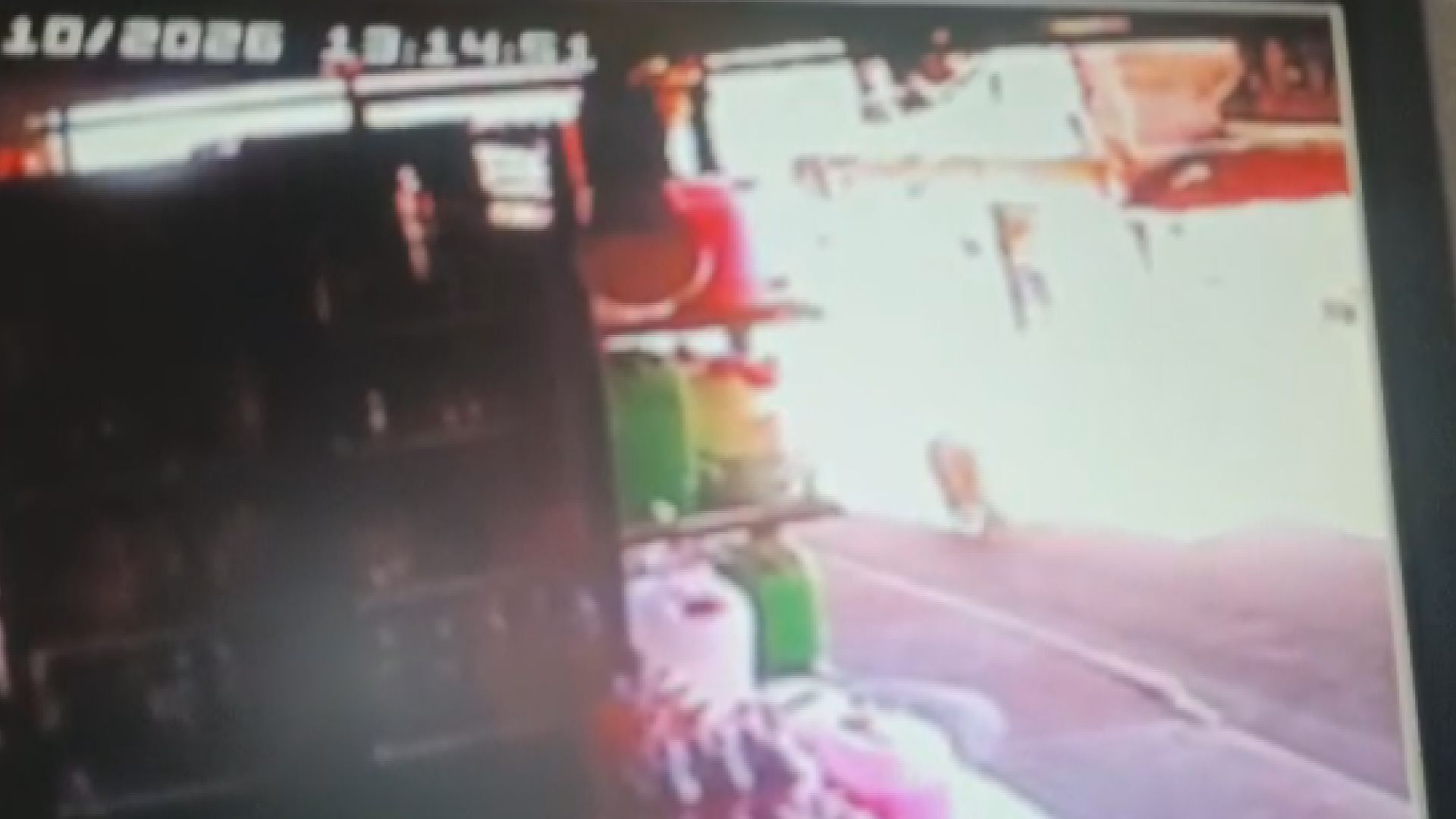 Silahlı saldırıda yaralanan avukatın olay yerinden kaçtığı anlar kamerada-1
