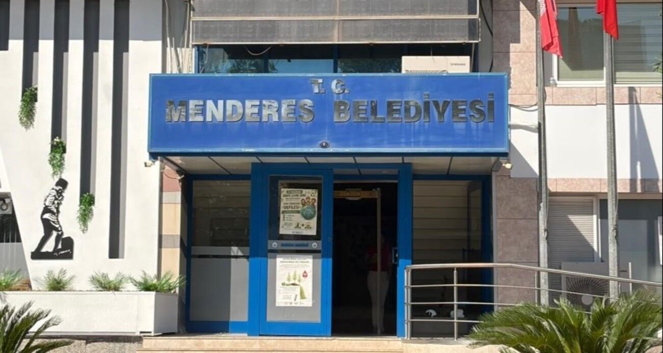 Menderes Belediyesi yolsuzluk operasyonunda ikinci dalga: Eski Başkanvekili gözaltında