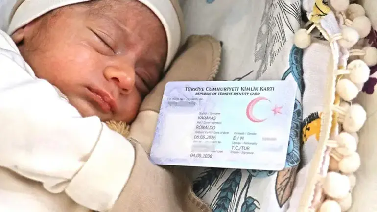 Oğluna Ronaldo Adını Verdi; Bir Çocuğum Daha Olursa Babasının Ismini Koyacağım
