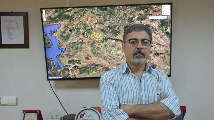 Prof. Dr. Sözbilir: Şanlıurfa'daki sarsıntı sürpriz değil, 7 büyüklüğünde...