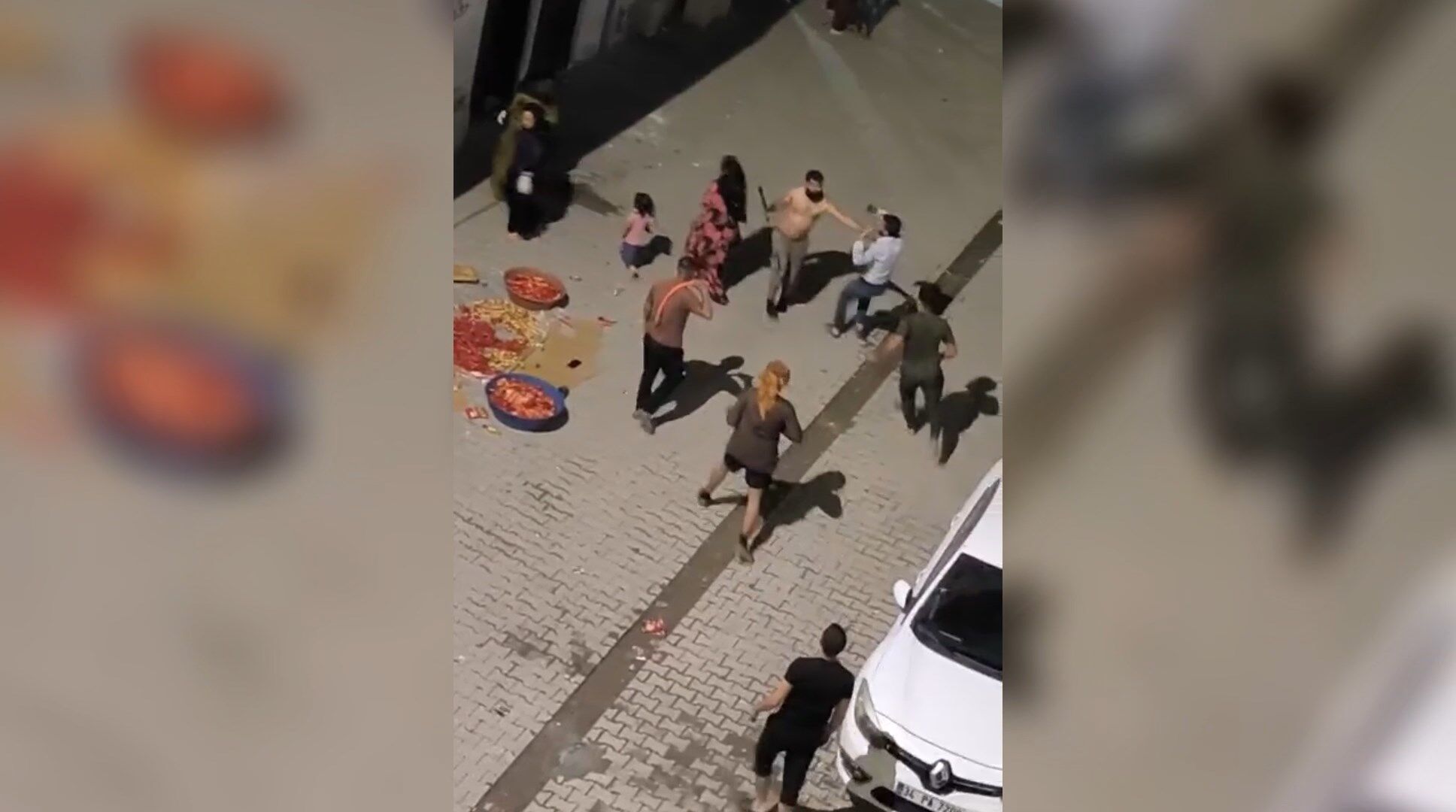 Şanlıurfa’da Aynı Sokakta Oturan Iki Grup Birbirine Girdi! 2 Kişi Yaralandı (3)