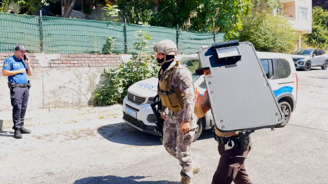 Tartıştığı Ev Sahibine Ateş Açtı! 2 Ölü, 1 Ağır Yaralı (3)