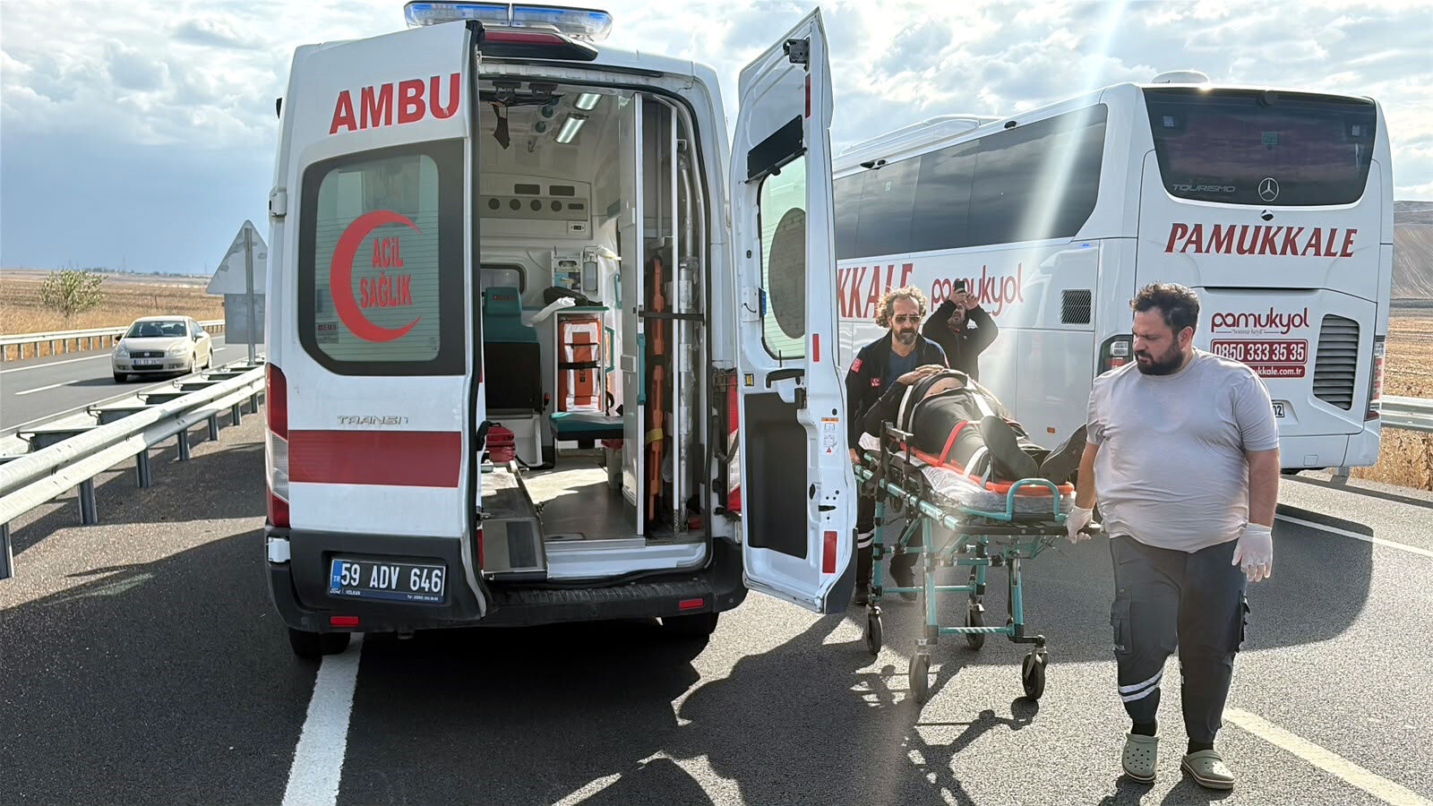 Tekirdağ'da Otomobiller Çarpıştı! Araçlardan Biri Takla Attı, 4 Kişi Yaralandı (3)