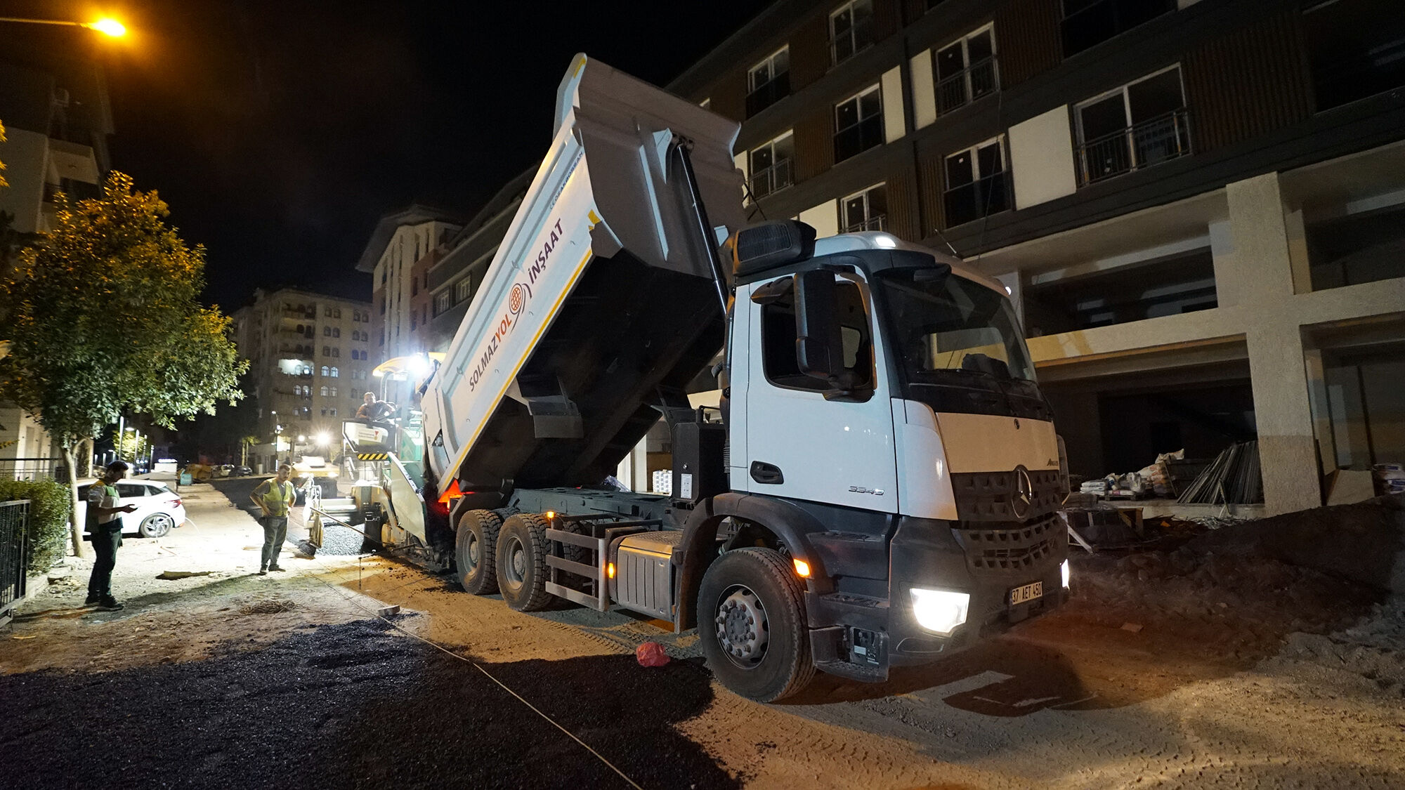 Büyükşehir, Yenişehir’deki Kapsamlı Dönüşümünü Gece Gündüz Sürdürüyor-1