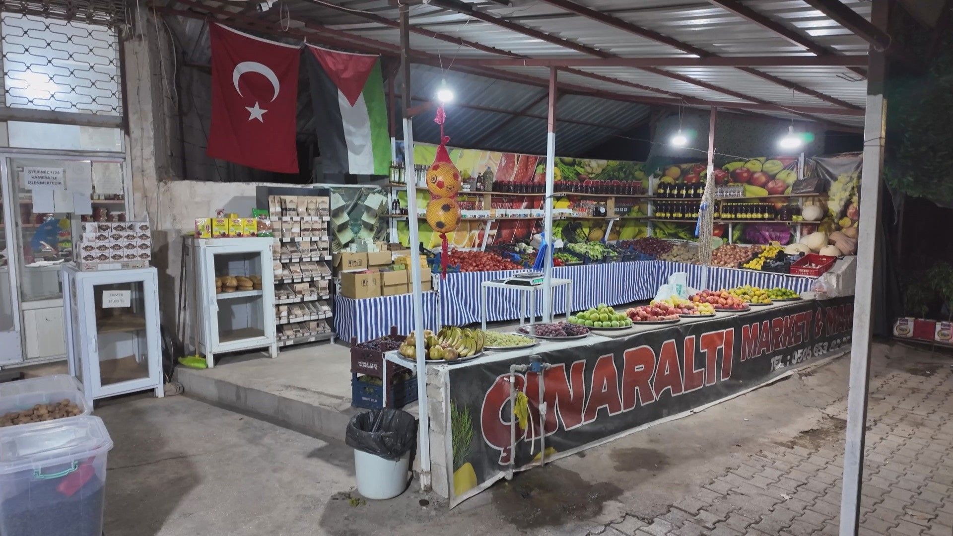 20 Yaşındaki Esnafın Boykot Kararı 3 Yıldır Marketine Sokmuyor (2)