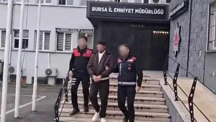 Güzellik merkezine operasyon: 305 senetli sözleşme ele geçirildi
